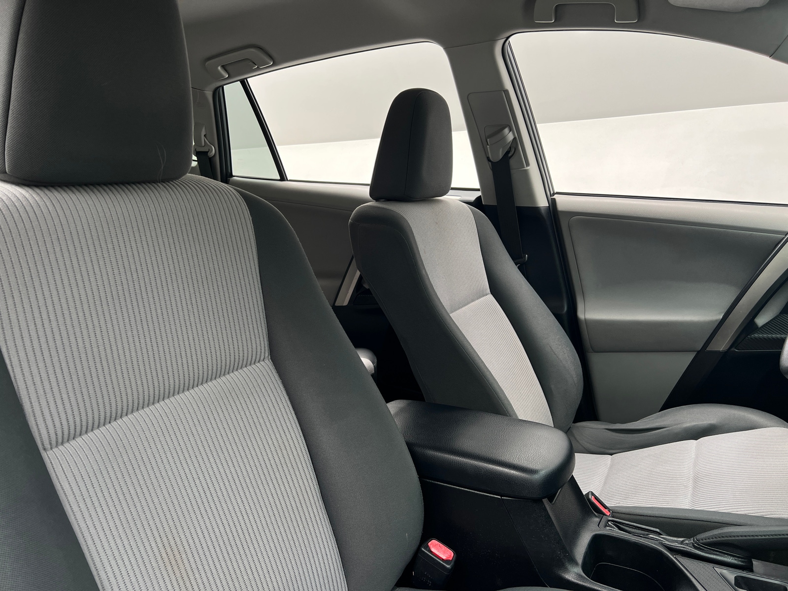 Thumbnail: 2013 Toyota RAV4 - 2