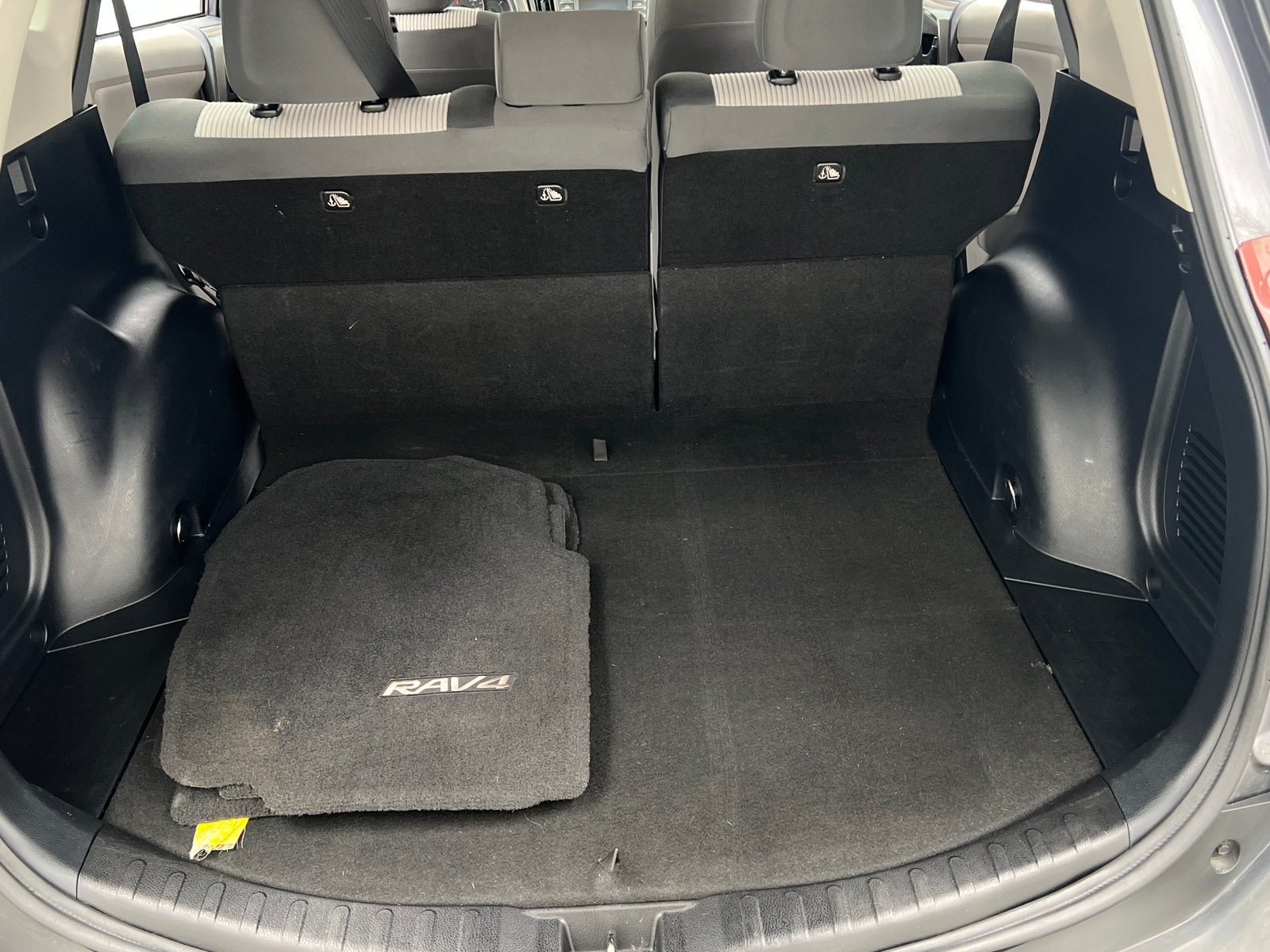 Thumbnail: 2013 Toyota RAV4 - 7