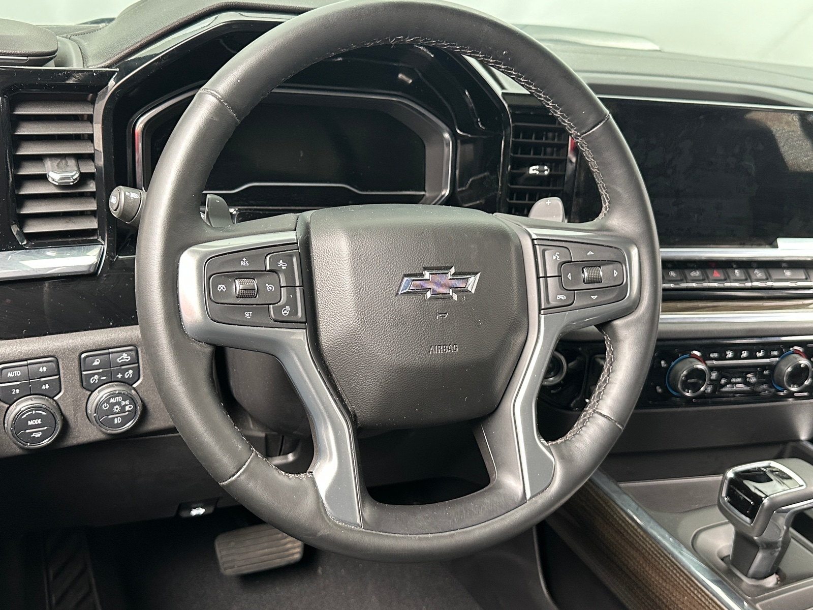 Thumbnail: 2024 Chevrolet Silverado 1500 - 5