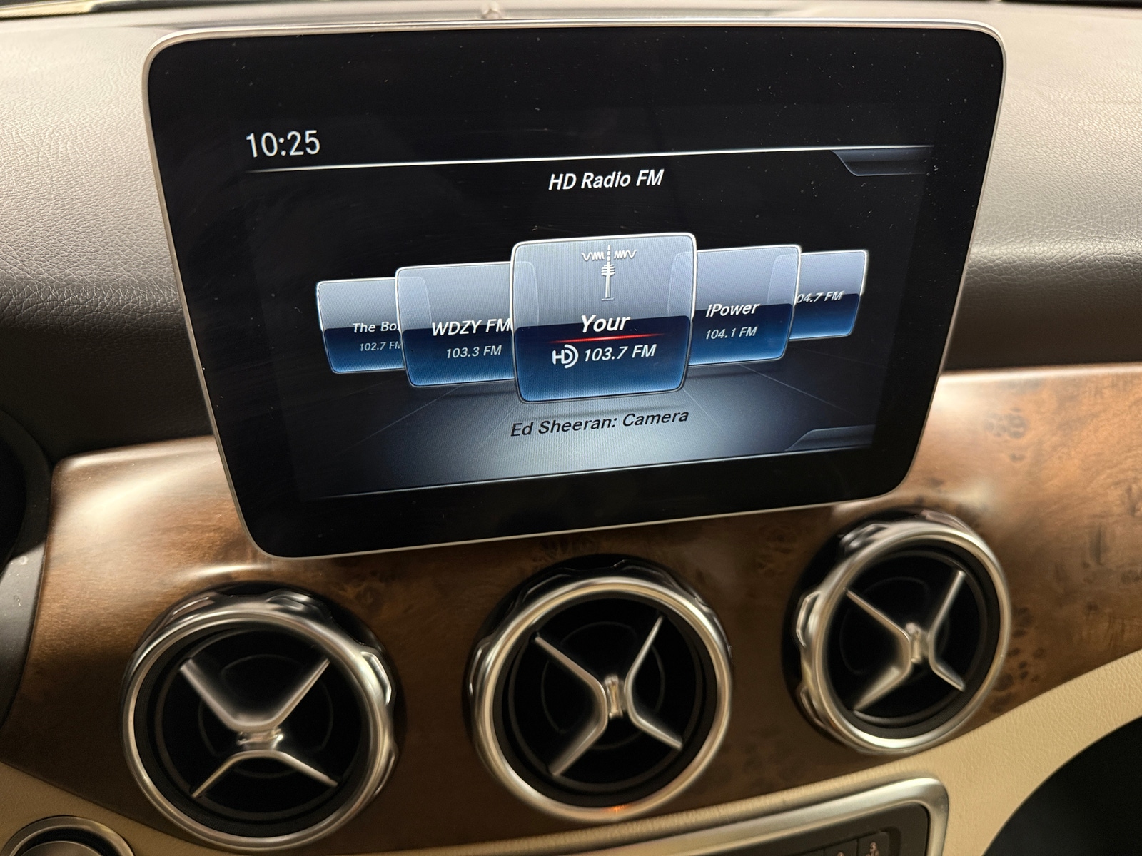 Thumbnail: 2019 Mercedes-Benz GLA - 3