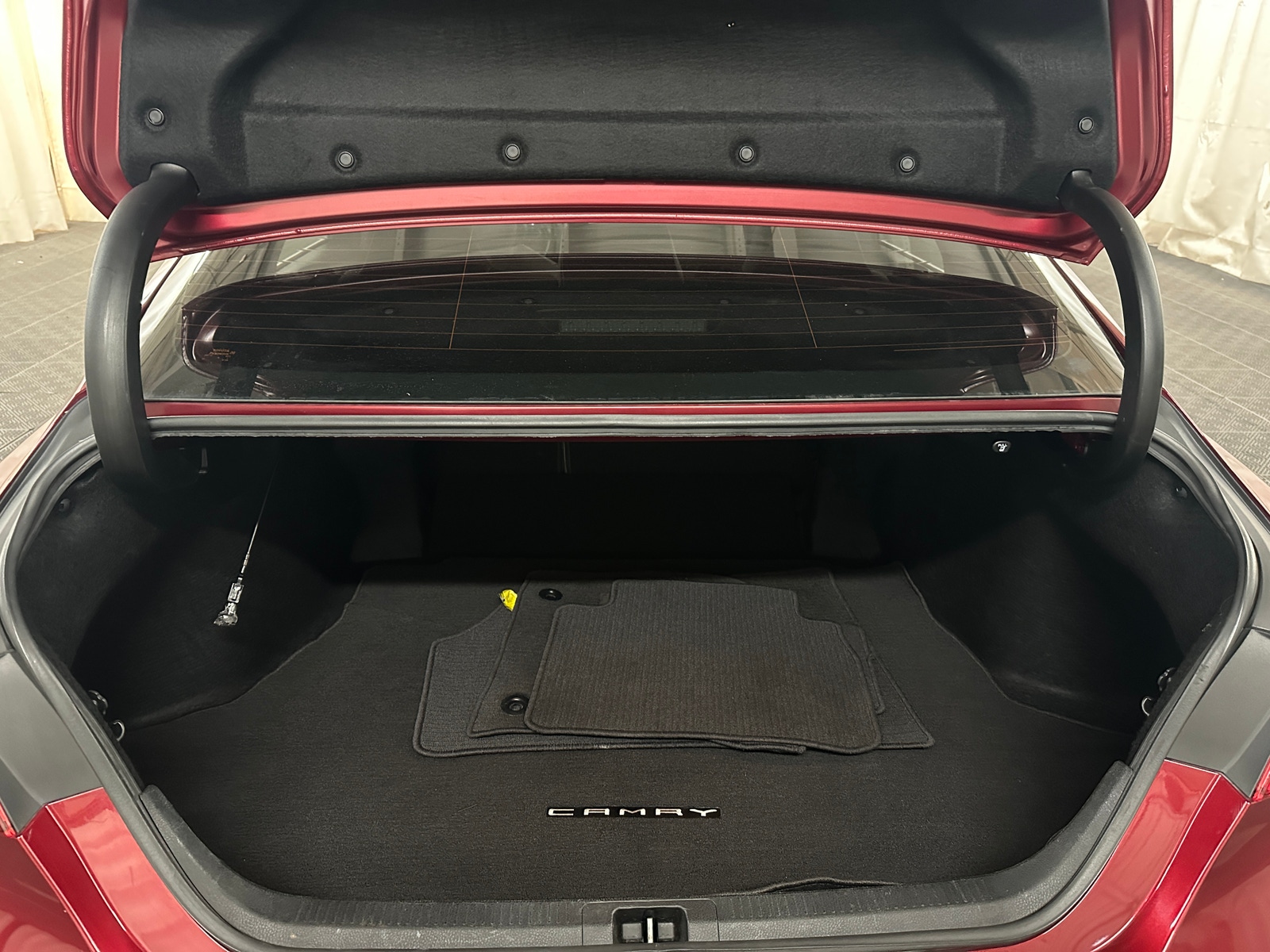 Thumbnail: 2018 Toyota Camry - 6