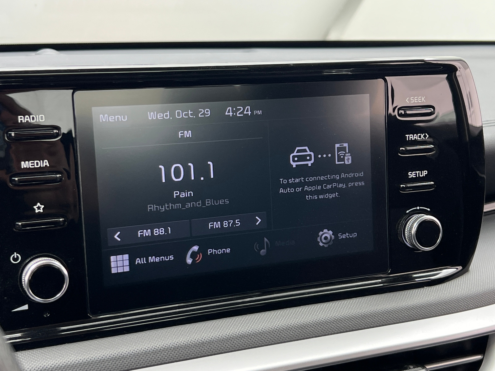 Thumbnail: 2023 Kia K5 - 4