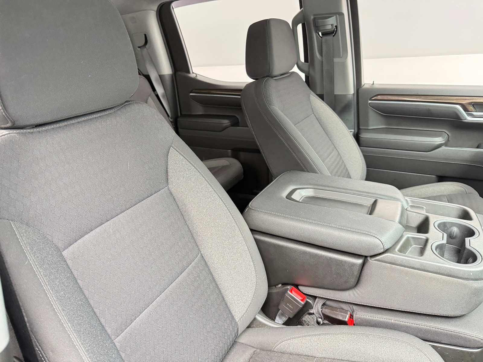 Thumbnail: 2022 Chevrolet Silverado 1500 - 2