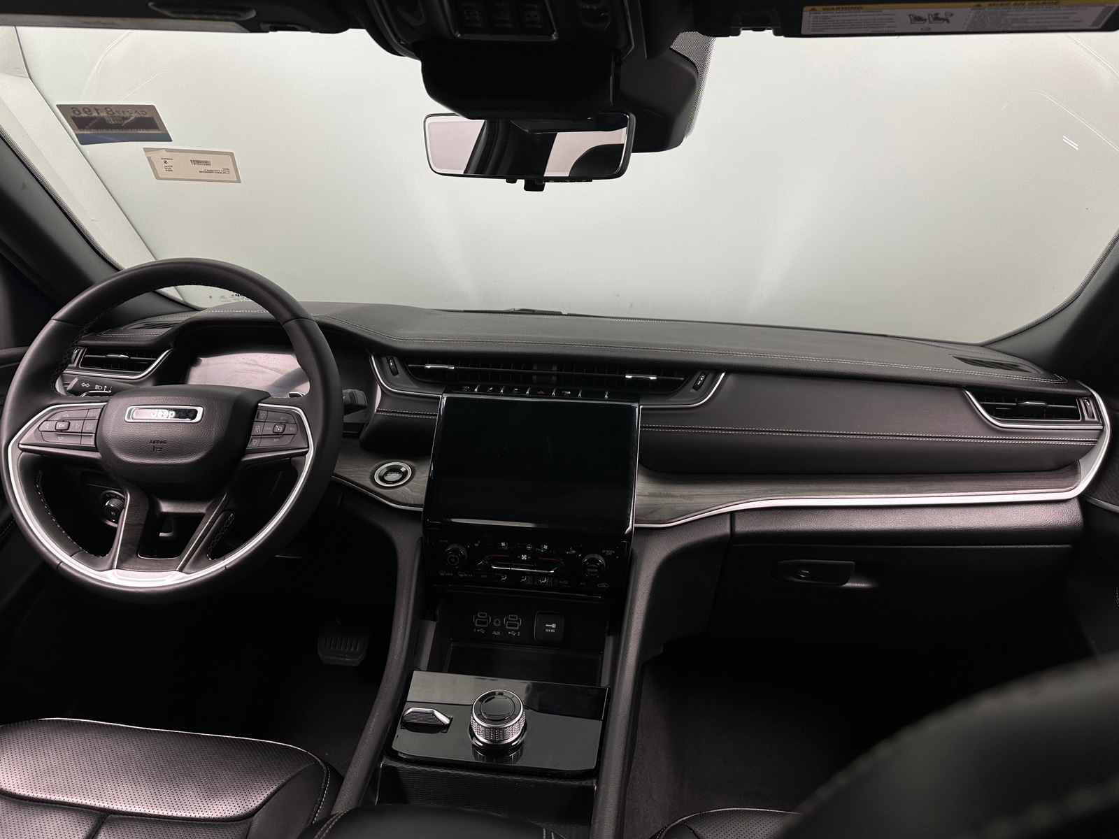 Thumbnail: 2024 Jeep Grand Cherokee L - 2