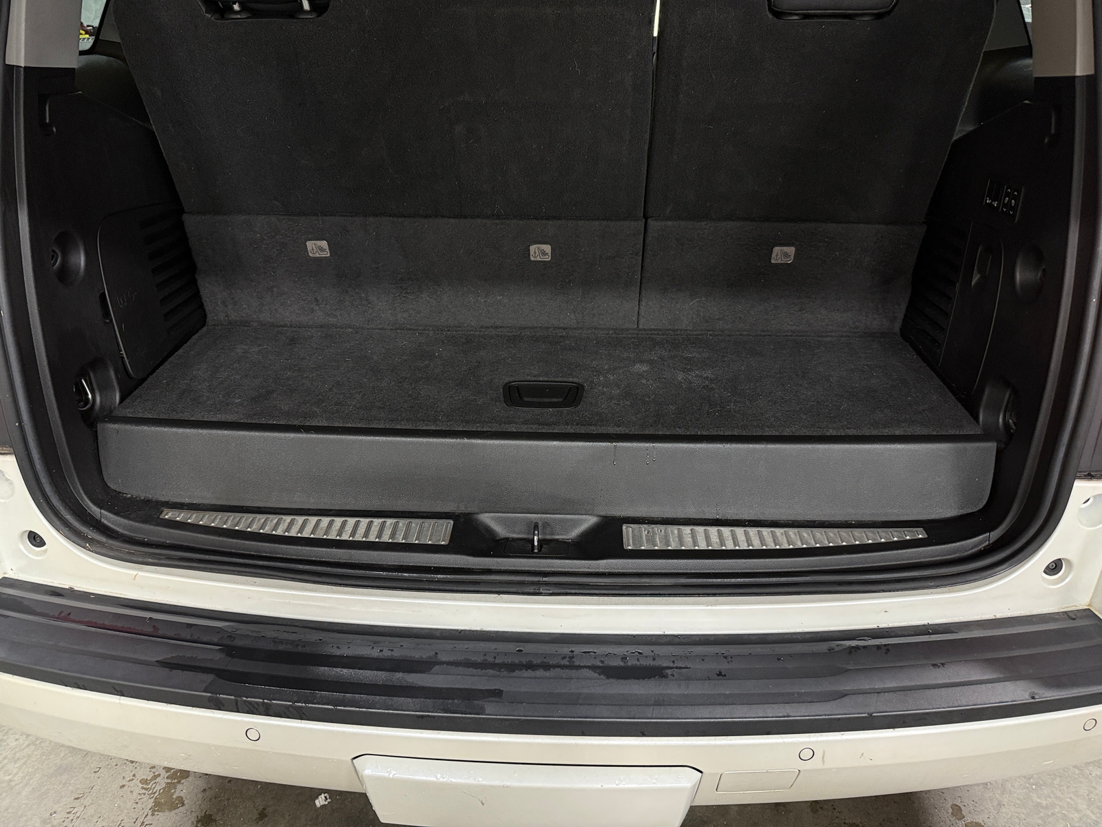 Thumbnail: 2017 Chevrolet Tahoe - 6