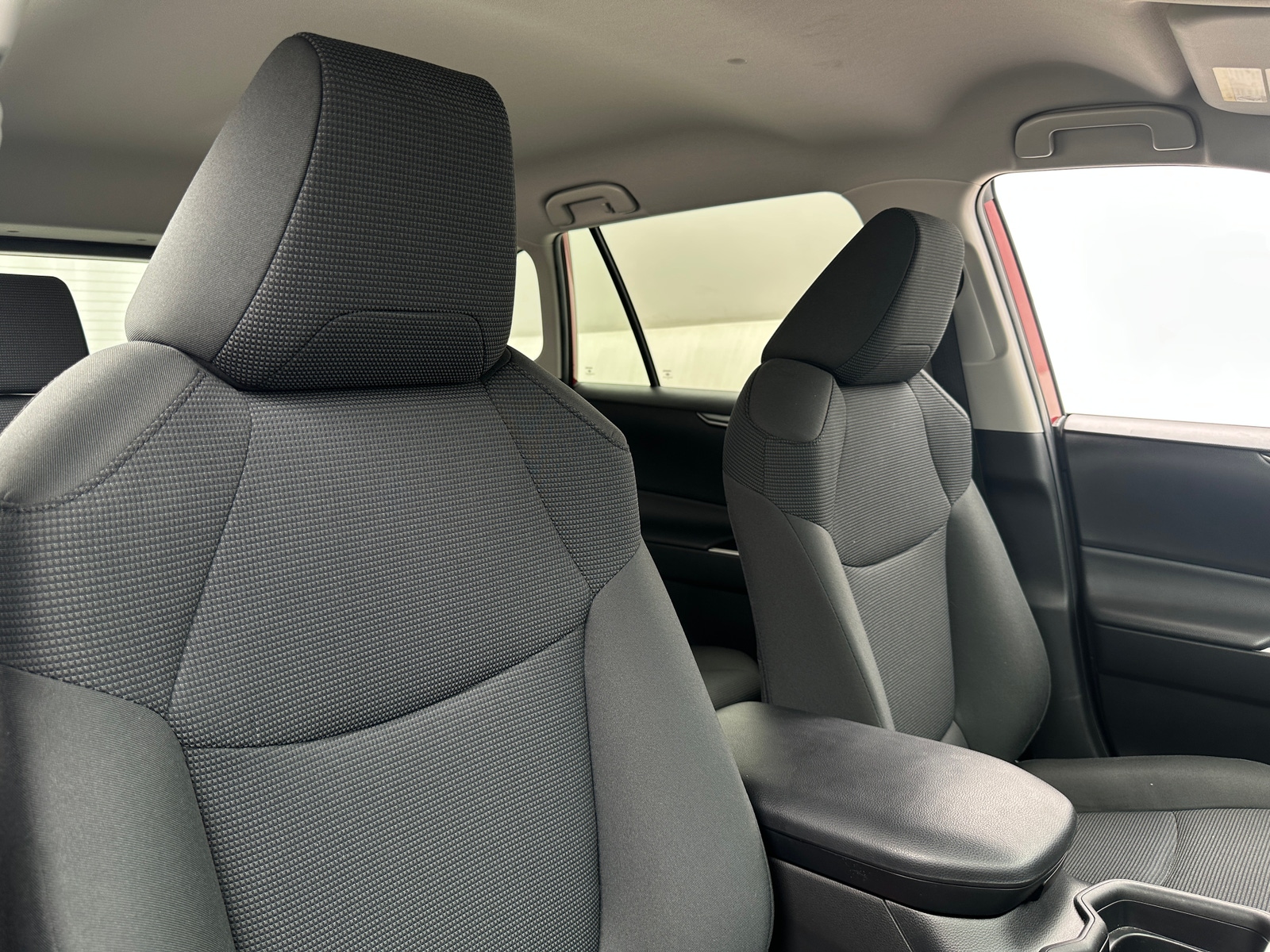 Thumbnail: 2020 Toyota RAV4 - 2