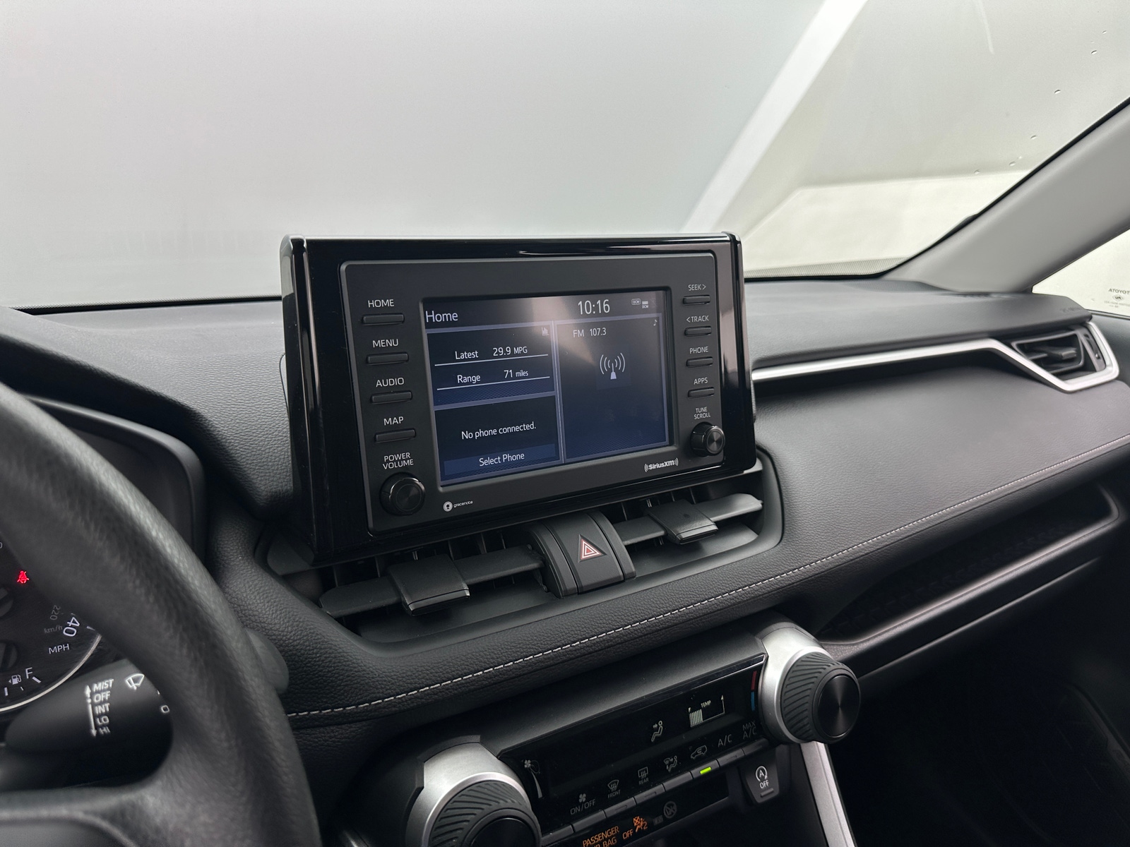 Thumbnail: 2020 Toyota RAV4 - 4