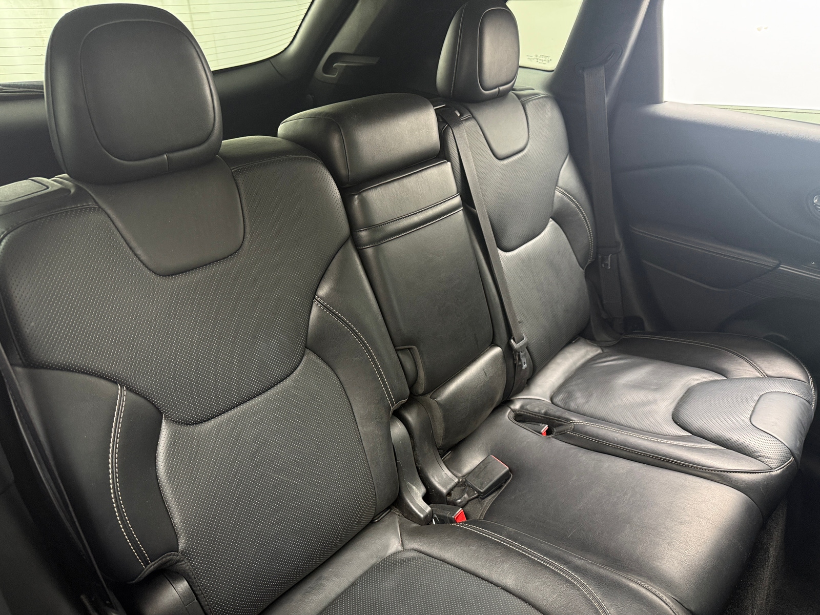 Thumbnail: 2015 Jeep Cherokee - 5