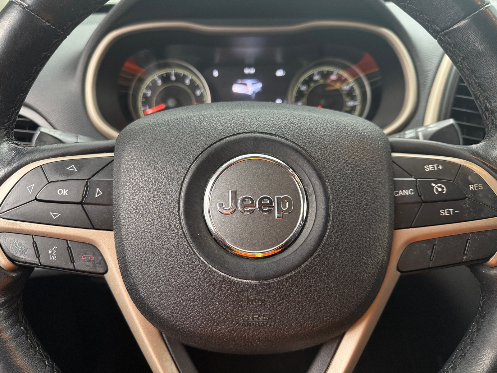 Thumbnail: 2015 Jeep Cherokee - 4