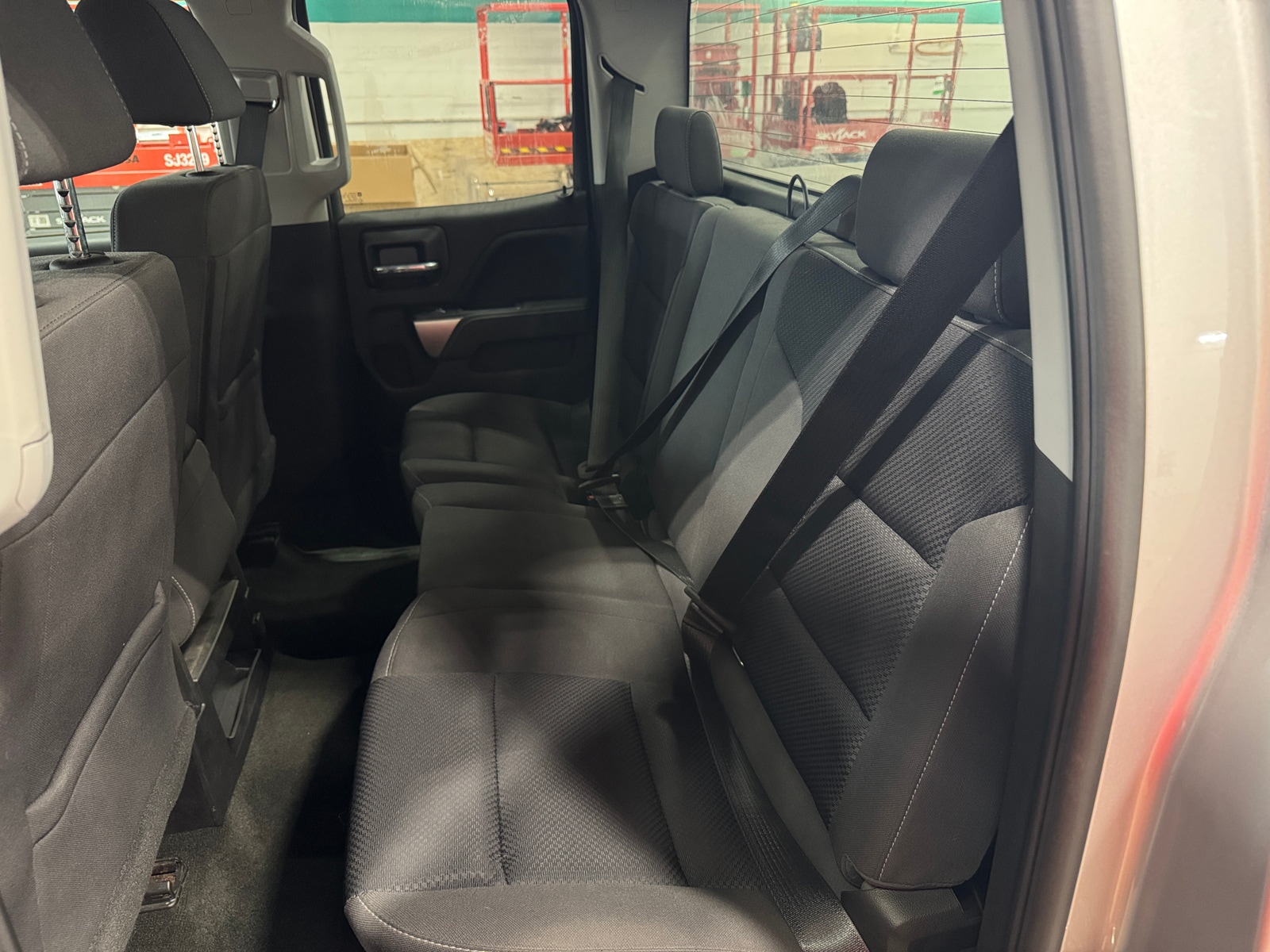 Thumbnail: 2018 Chevrolet Silverado 1500 - 6