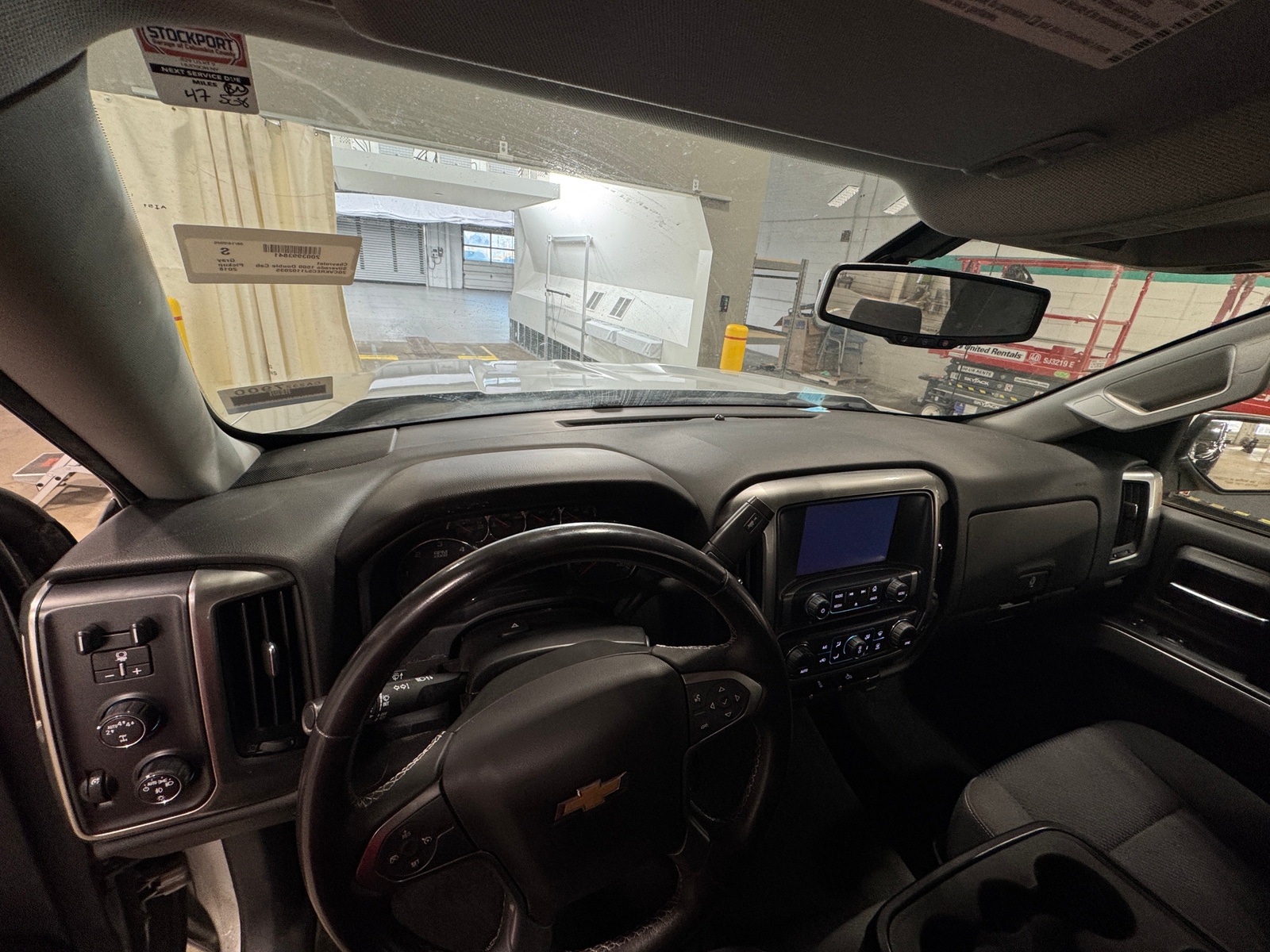 Thumbnail: 2018 Chevrolet Silverado 1500 - 3