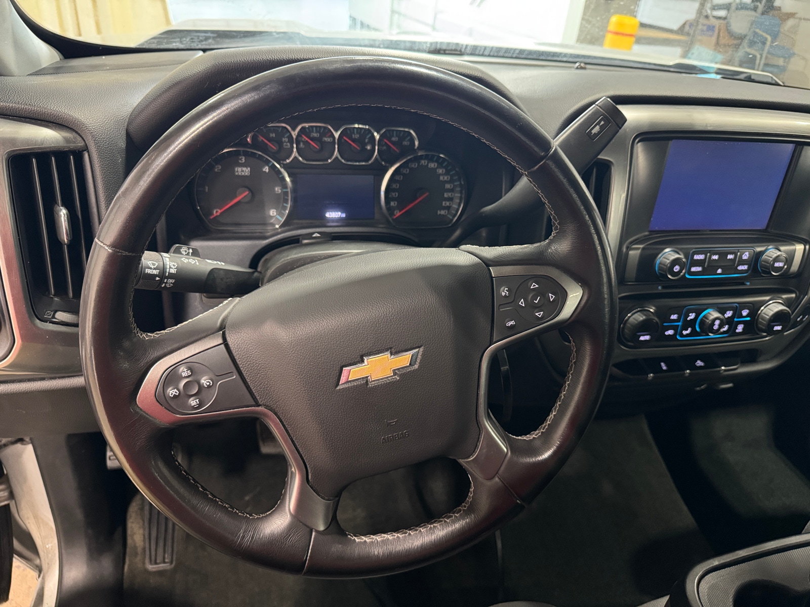 Thumbnail: 2018 Chevrolet Silverado 1500 - 5