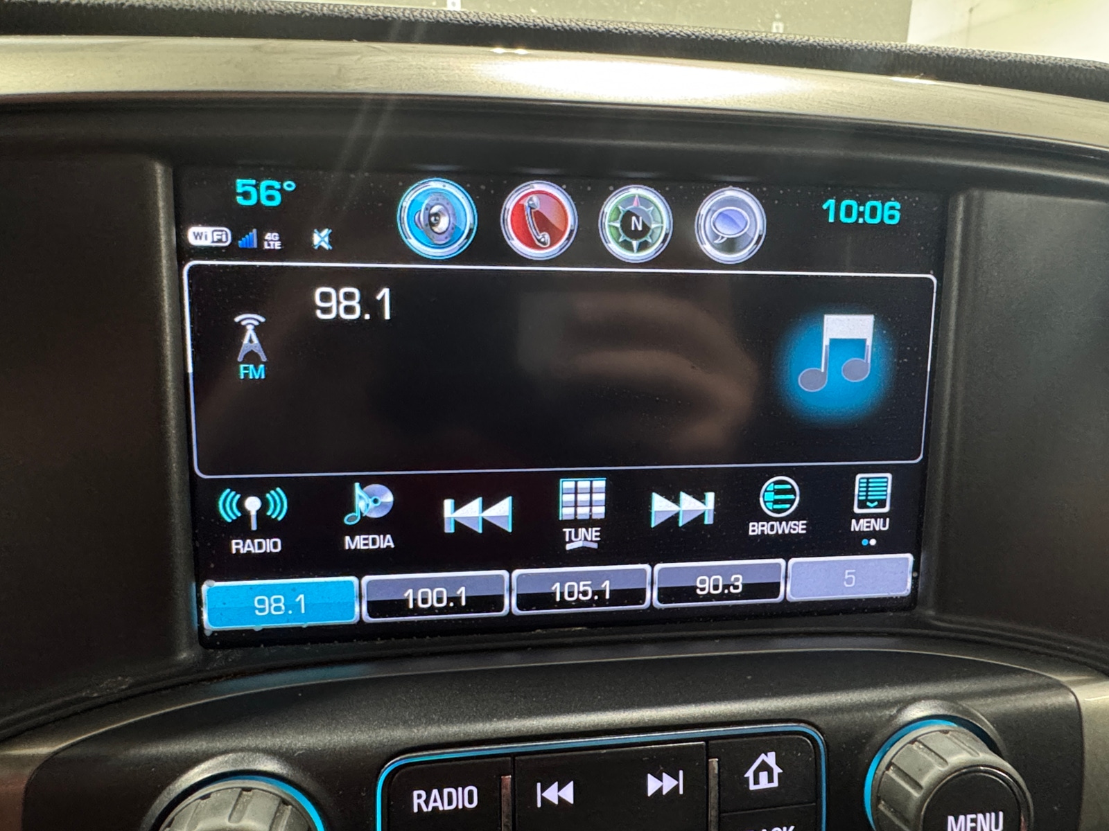 Thumbnail: 2018 Chevrolet Silverado 1500 - 4