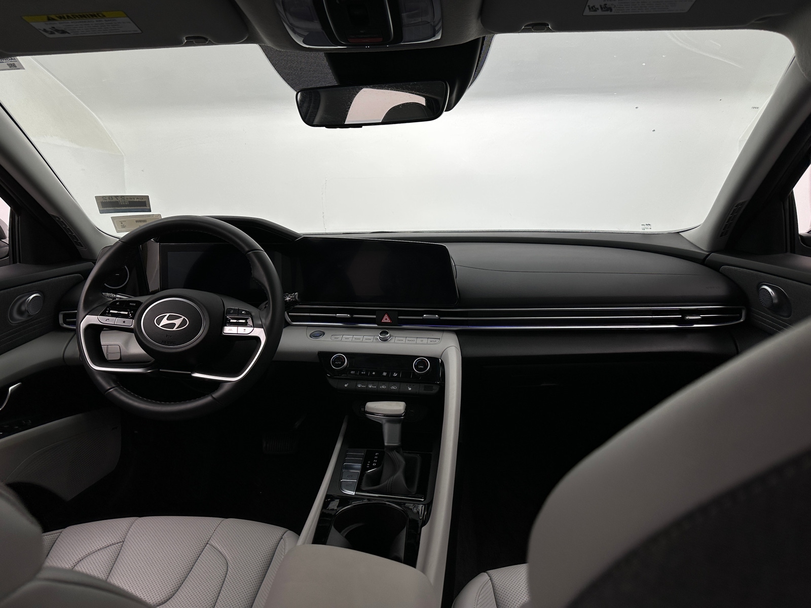 Thumbnail: 2025 Hyundai Elantra - 3