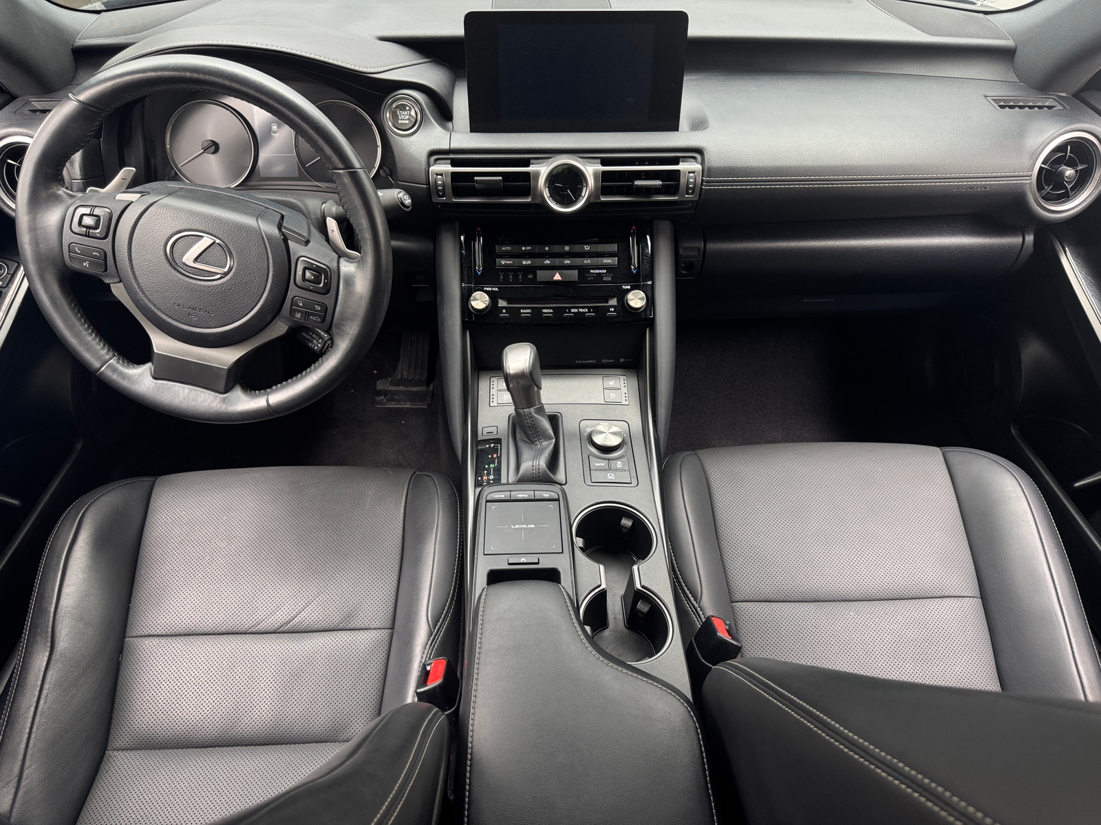 Thumbnail: 2021 Lexus IS - 2