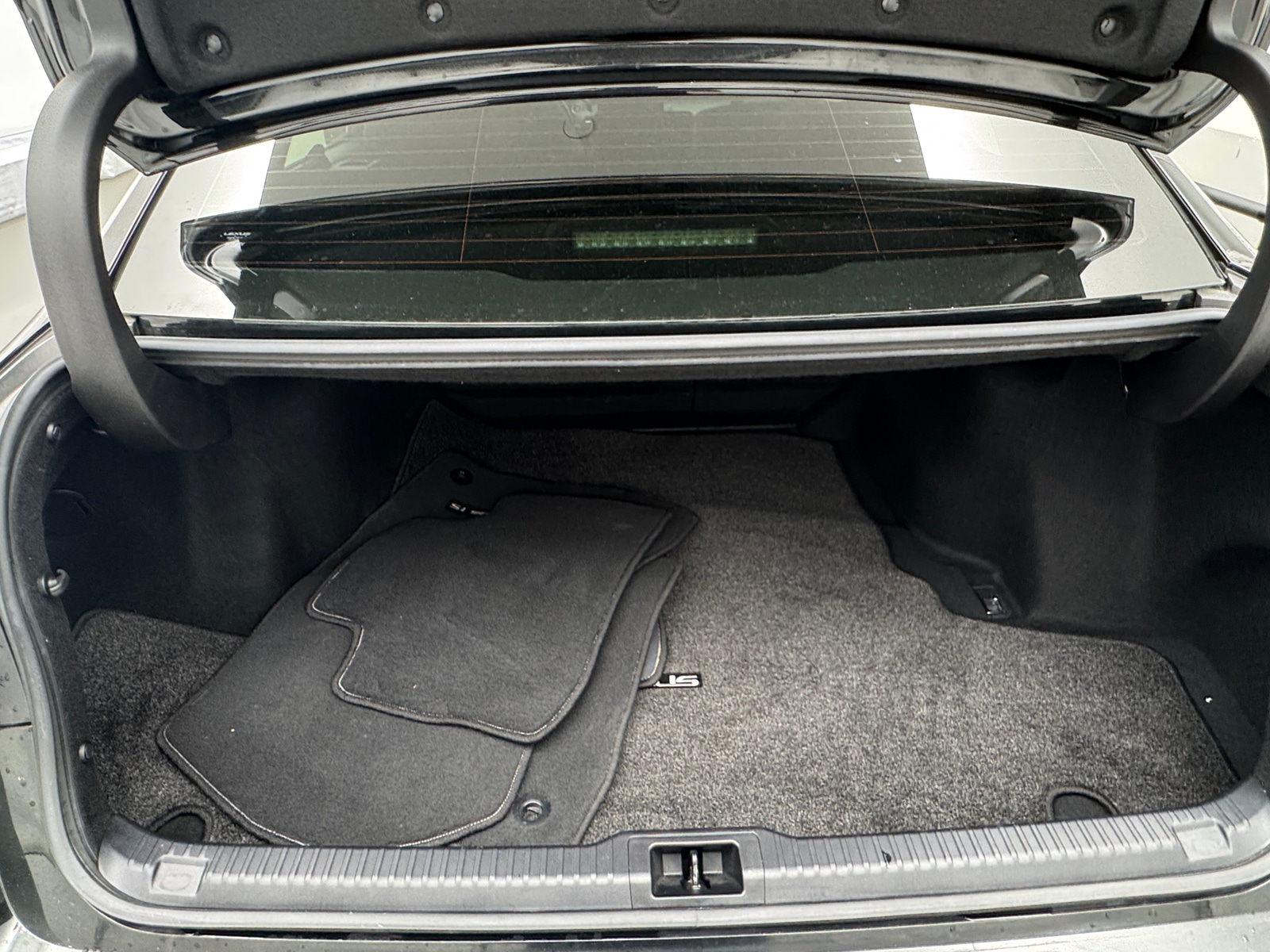 Thumbnail: 2021 Lexus IS - 6