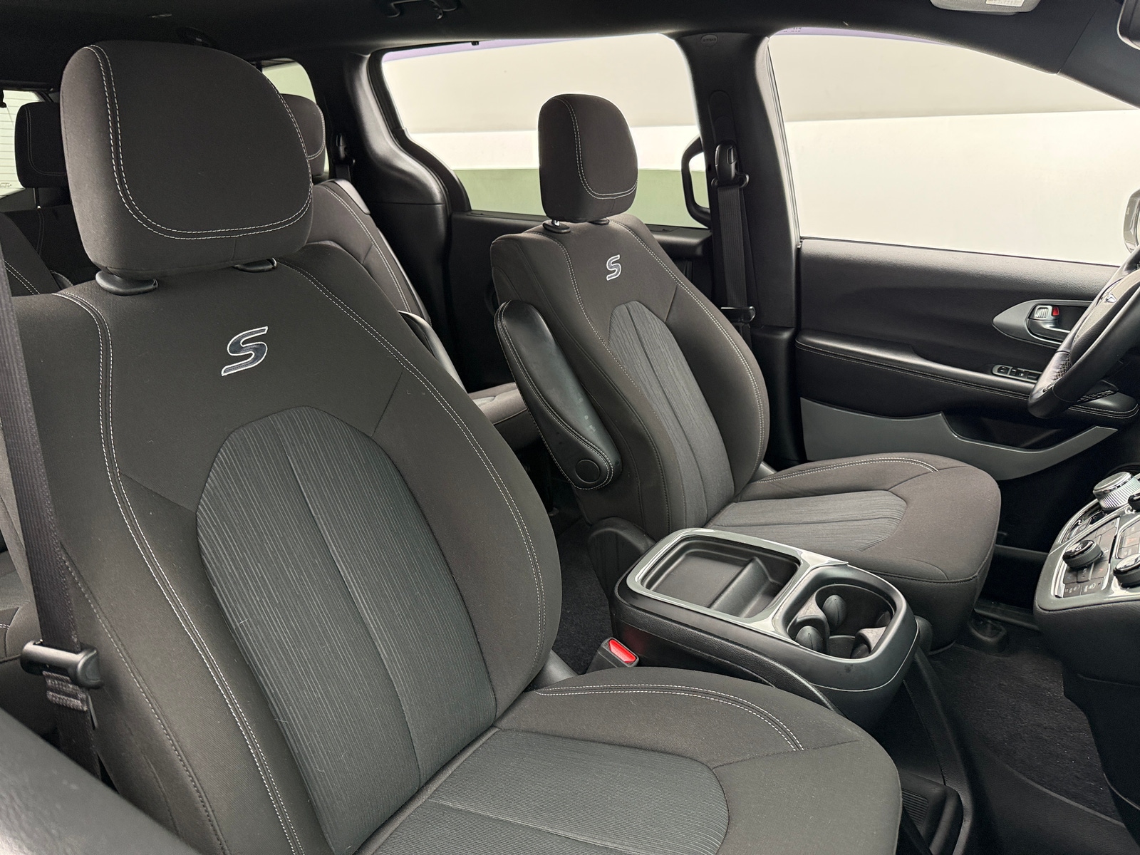 Thumbnail: 2021 Chrysler Pacifica - 2