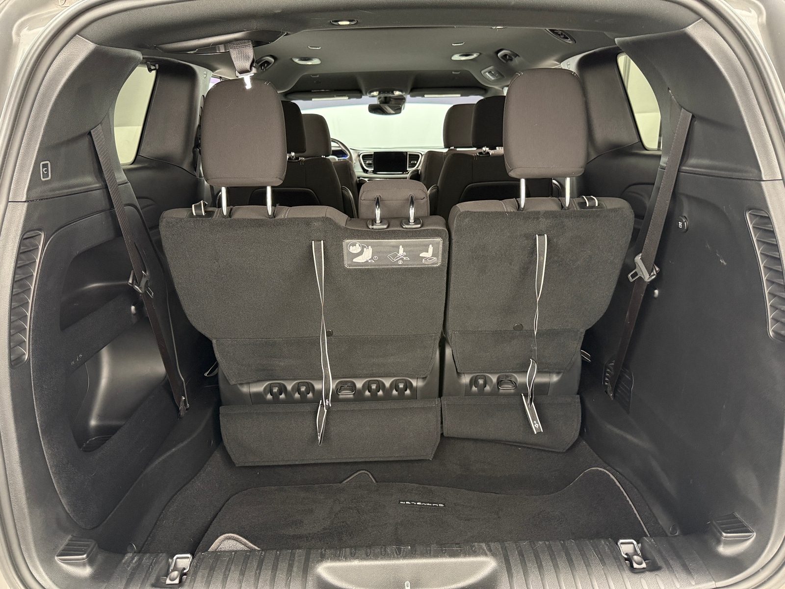 Thumbnail: 2021 Chrysler Pacifica - 7