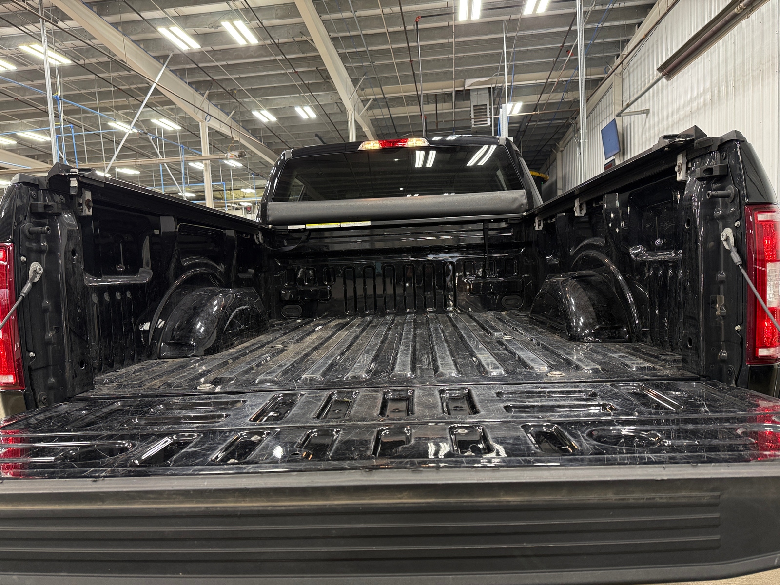 Thumbnail: 2019 Ford Econoline - 7