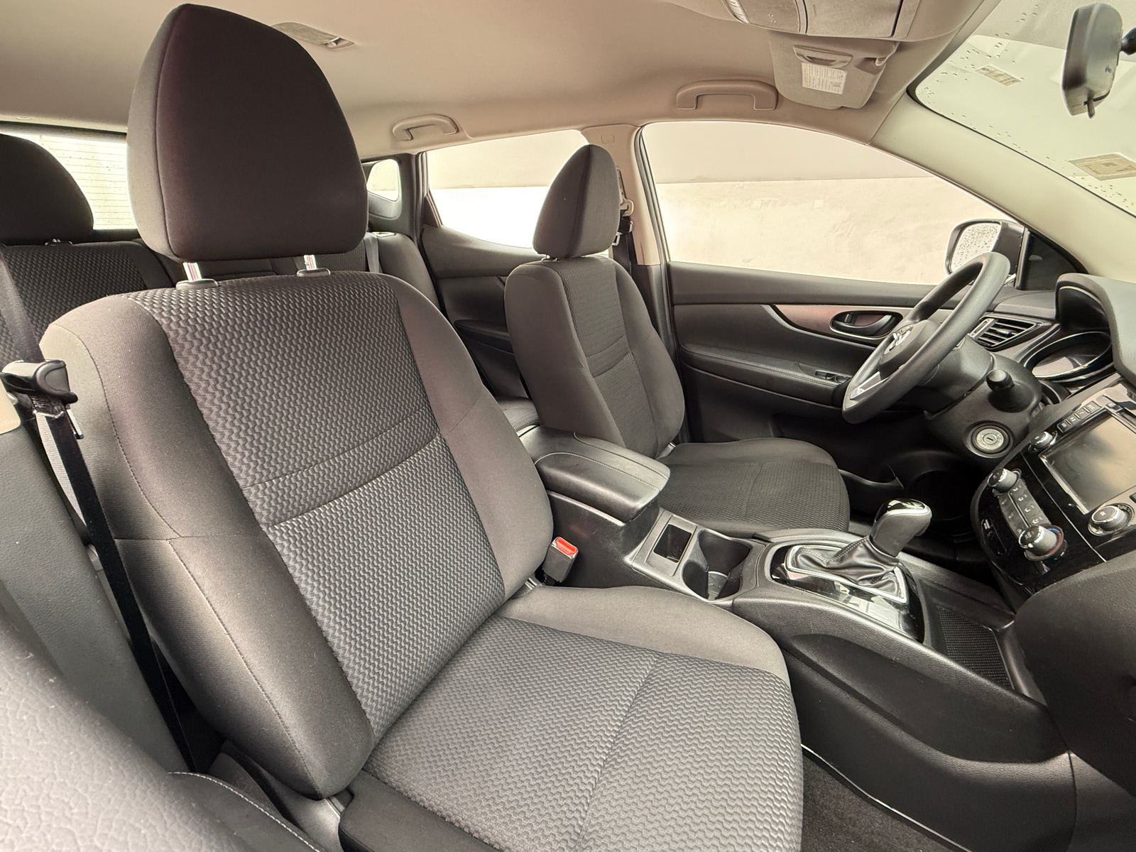 Thumbnail: 2019 Nissan Rogue Sport - 2