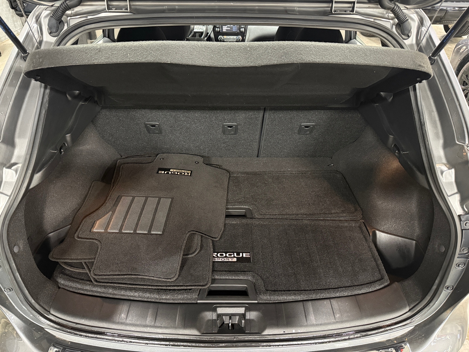 Thumbnail: 2019 Nissan Rogue Sport - 6