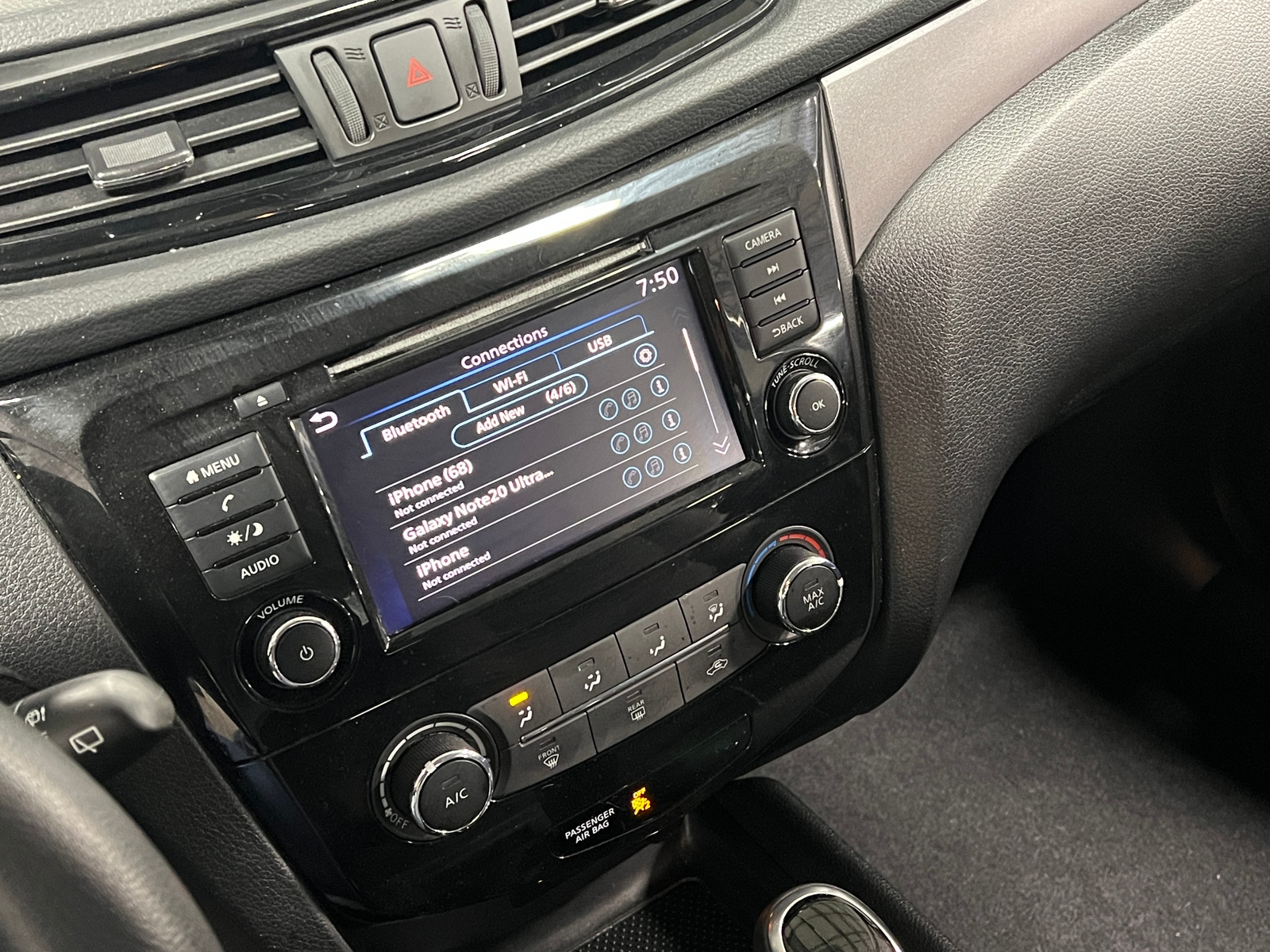 Thumbnail: 2019 Nissan Rogue Sport - 4