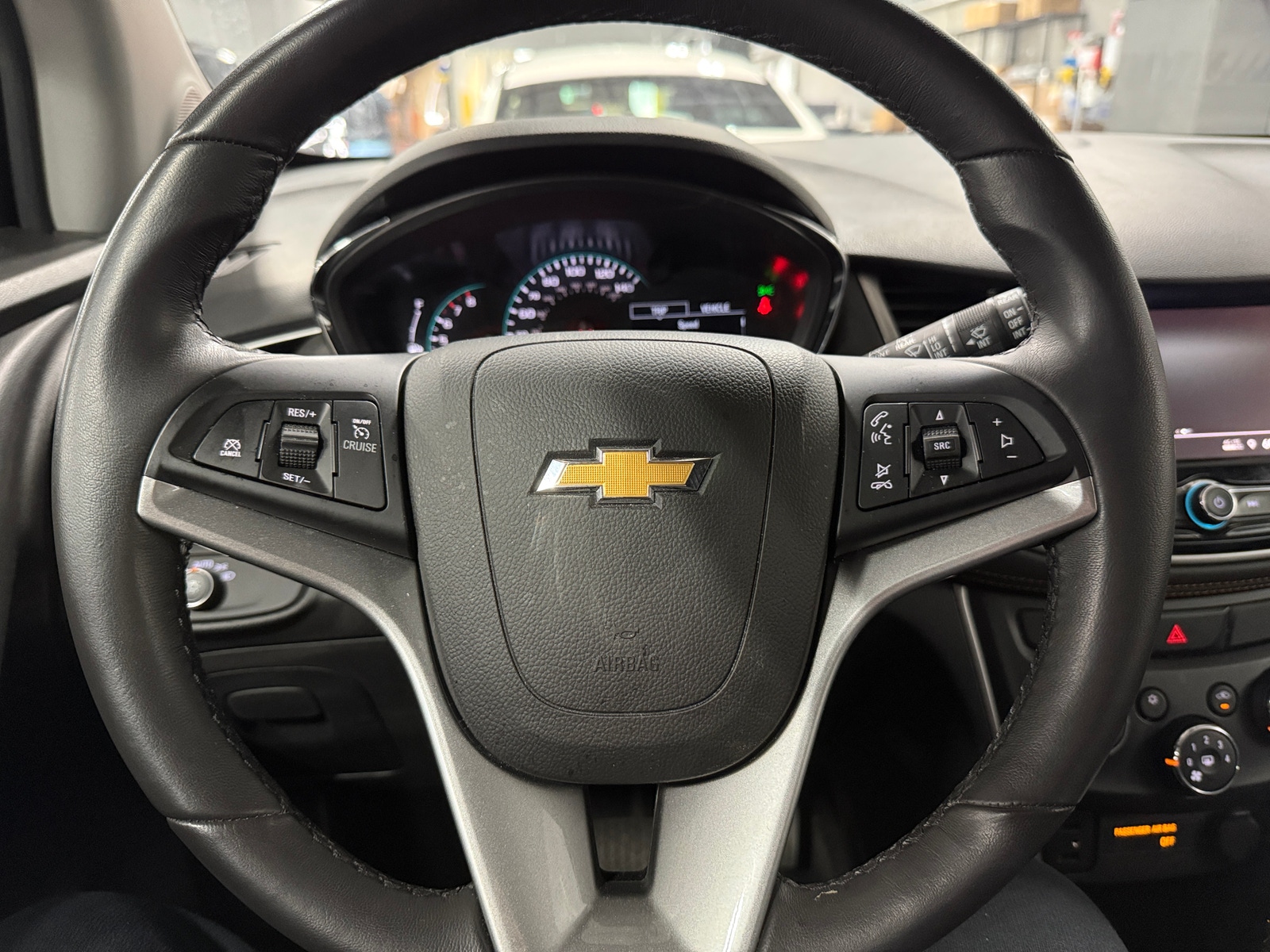 Thumbnail: 2022 Chevrolet Trax - 4