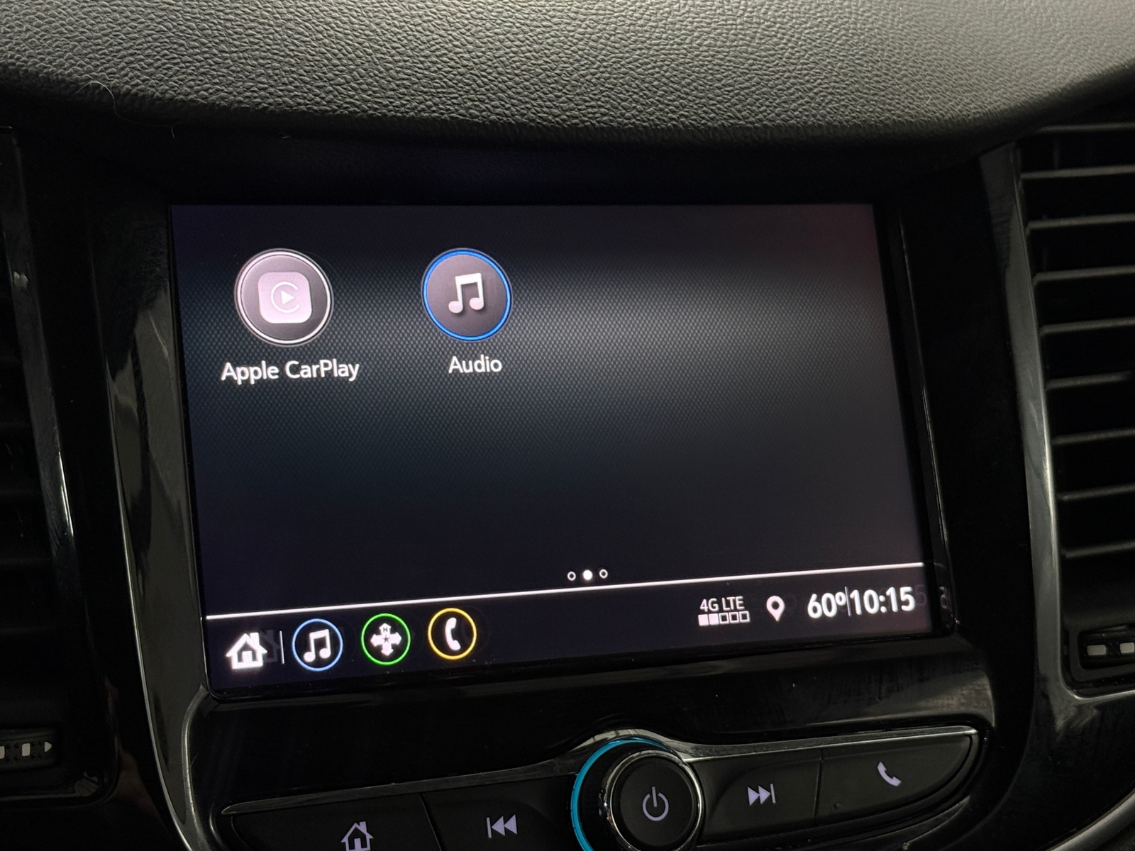 Thumbnail: 2022 Chevrolet Trax - 3