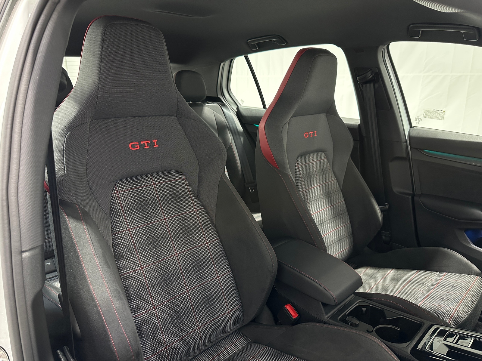 Thumbnail: 2024 Volkswagen Golf - 2