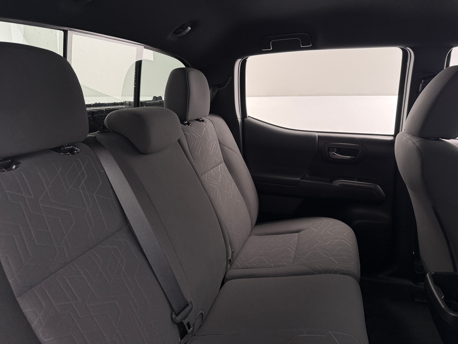 Thumbnail: 2018 Toyota Tacoma - 6