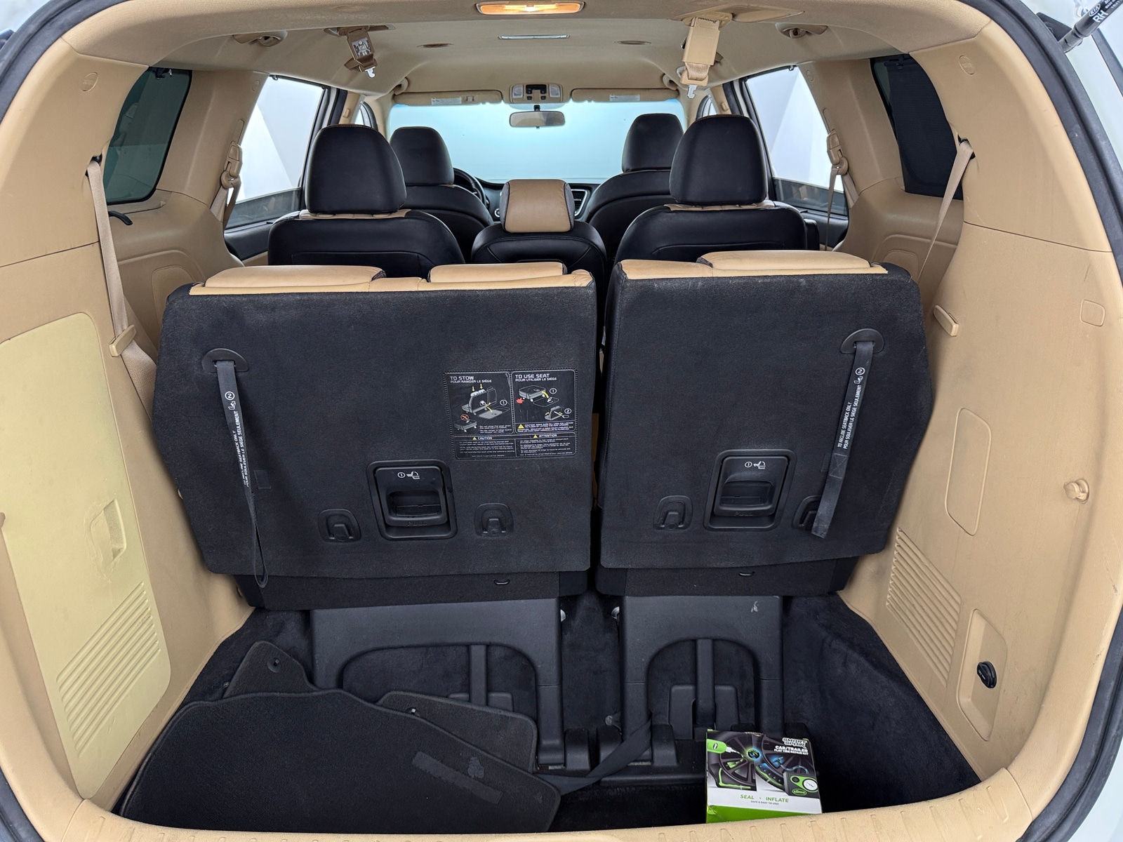 Thumbnail: 2017 Kia Sedona - 6