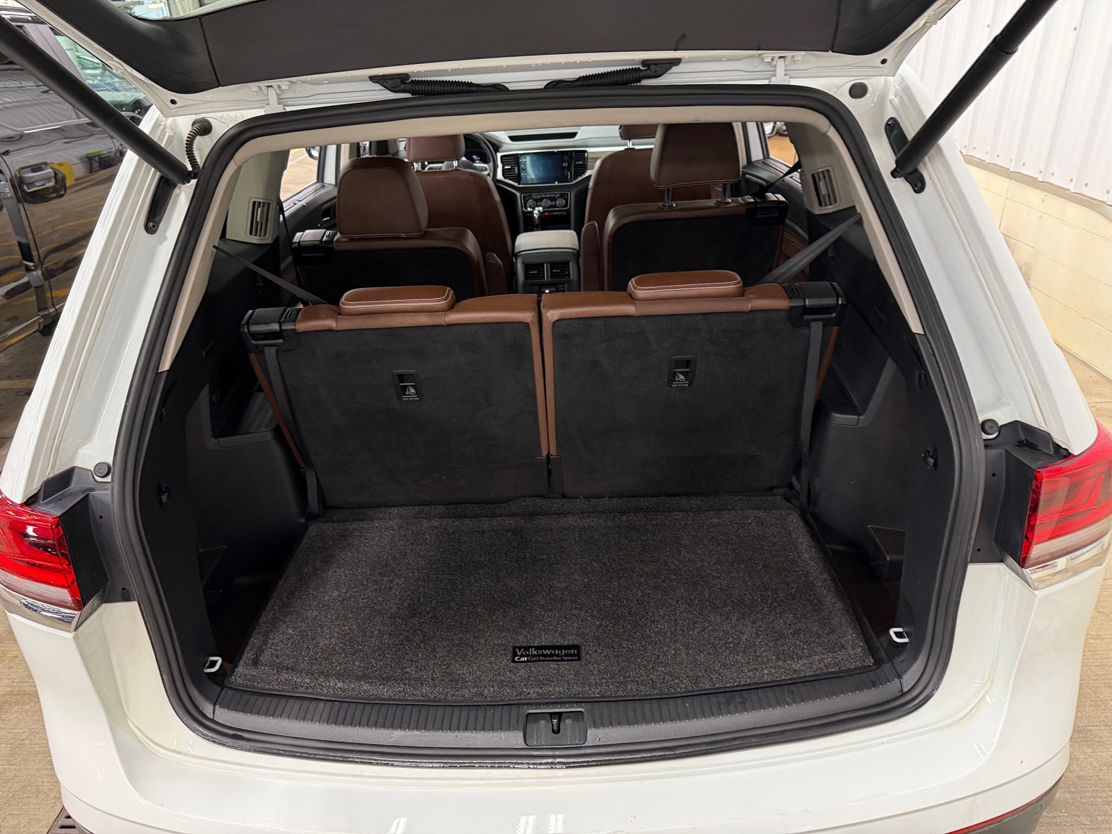 Thumbnail: 2021 Volkswagen Atlas - 7