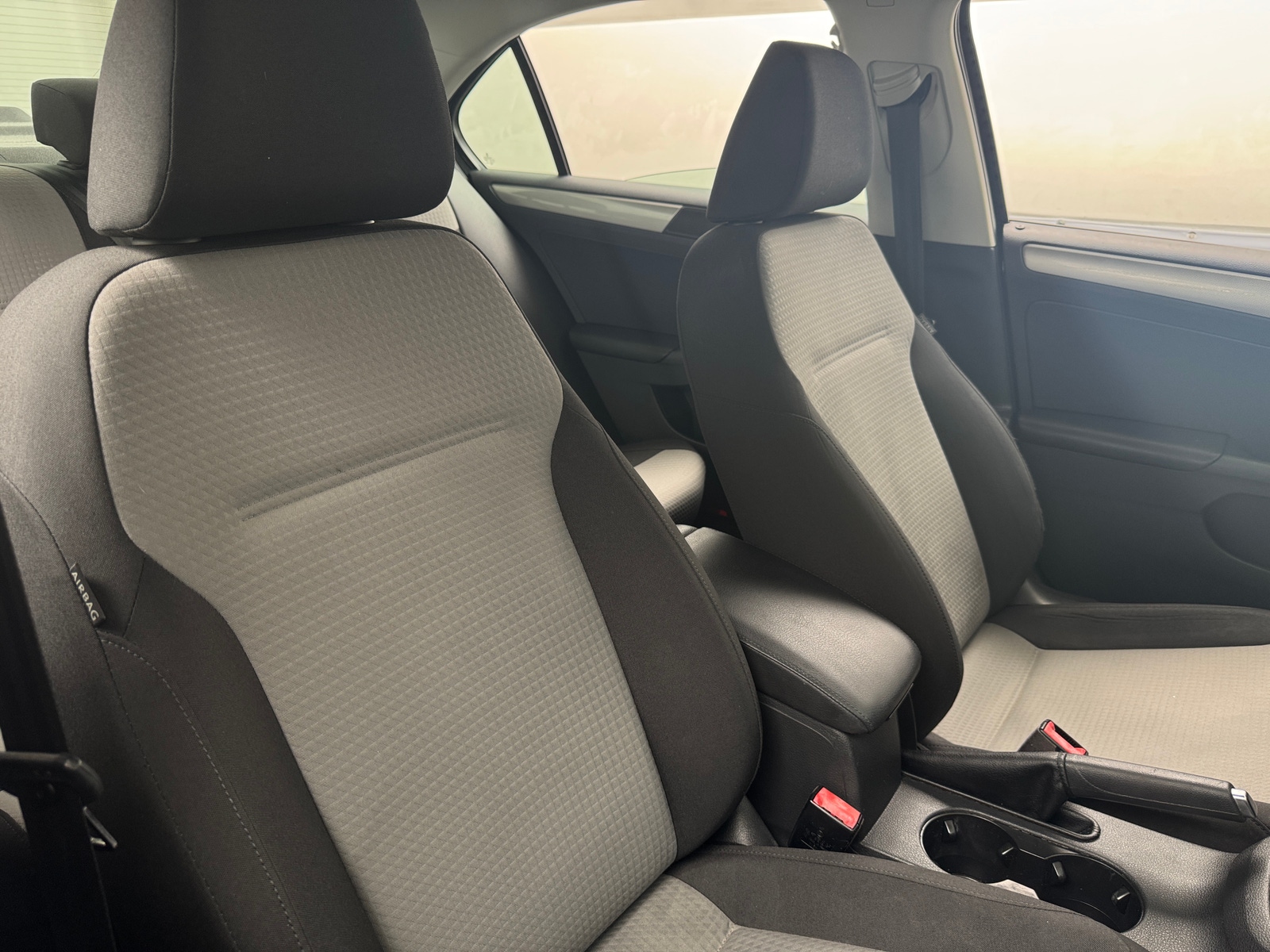 Thumbnail: 2018 Volkswagen Jetta - 2