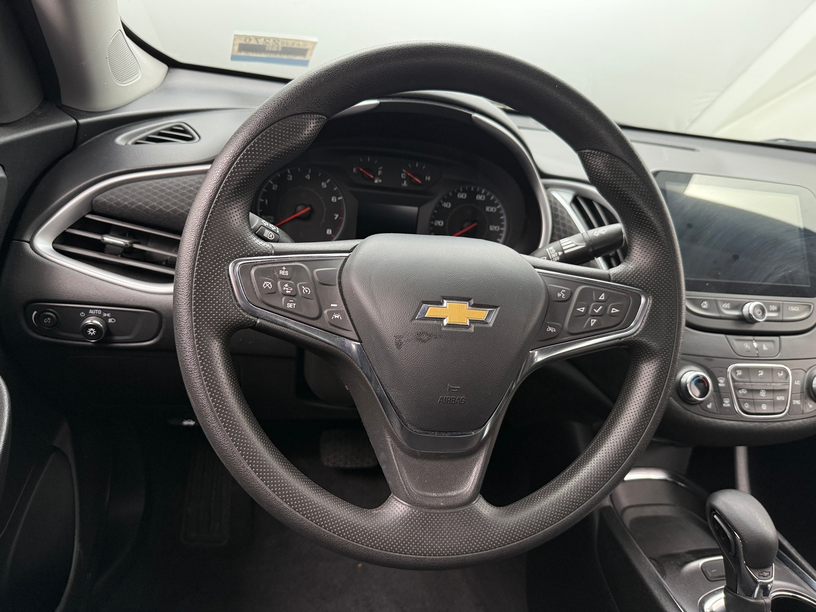 Thumbnail: 2023 Chevrolet Malibu - 5