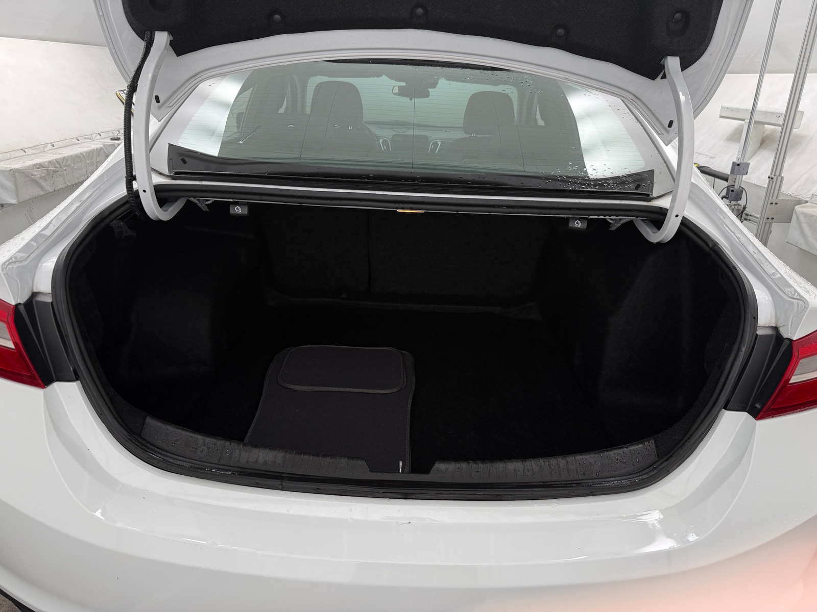 Thumbnail: 2023 Chevrolet Malibu - 7