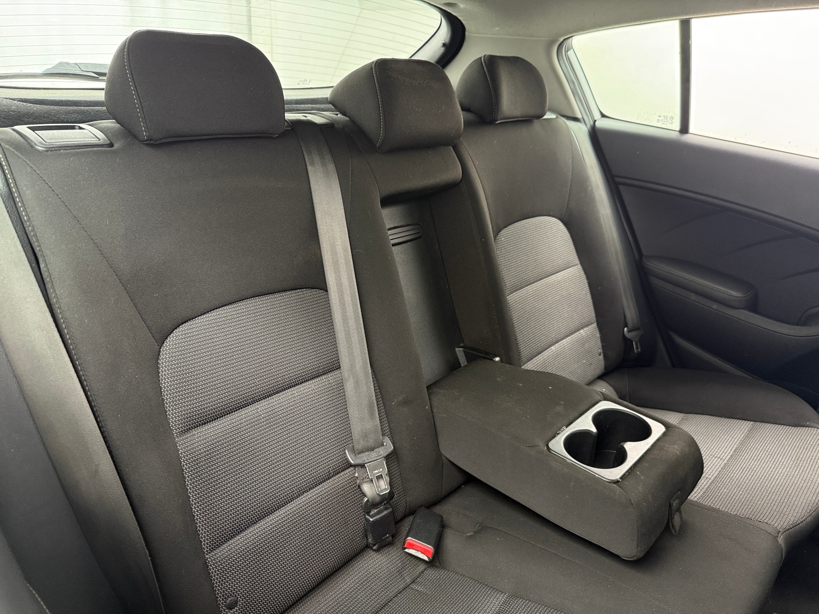 Thumbnail: 2017 Kia Forte - 6