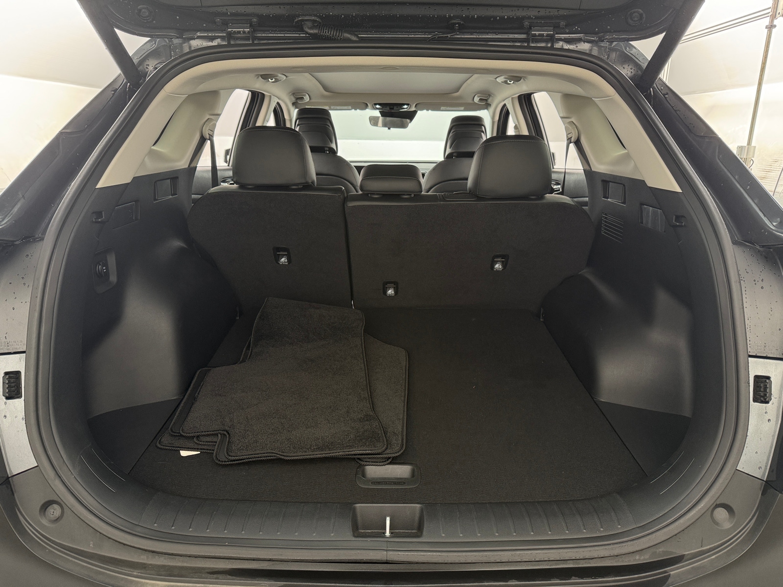 Thumbnail: 2025 Kia Sportage - 6