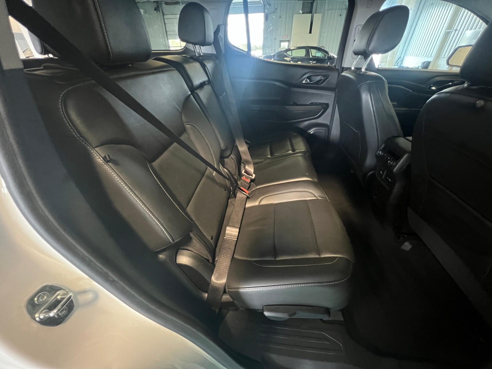 Thumbnail: 2023 GMC Acadia - 5