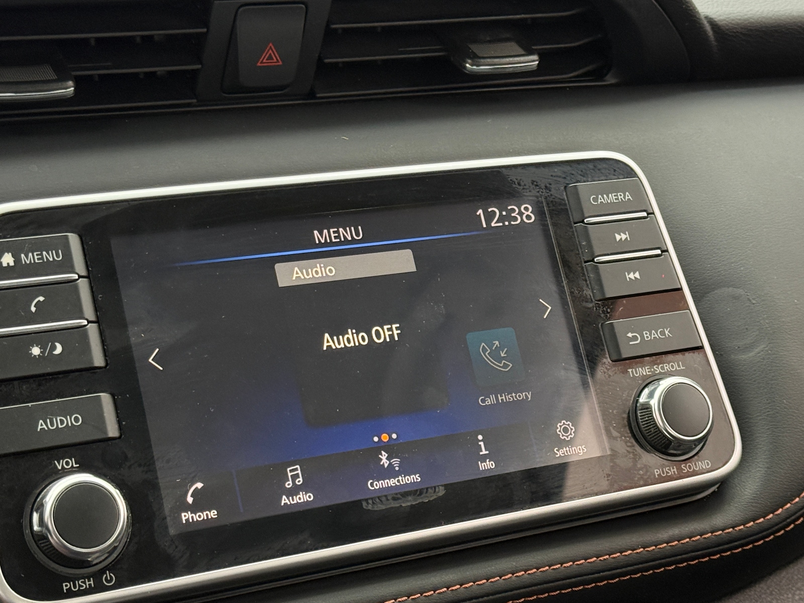 Thumbnail: 2019 Nissan Kicks - 4