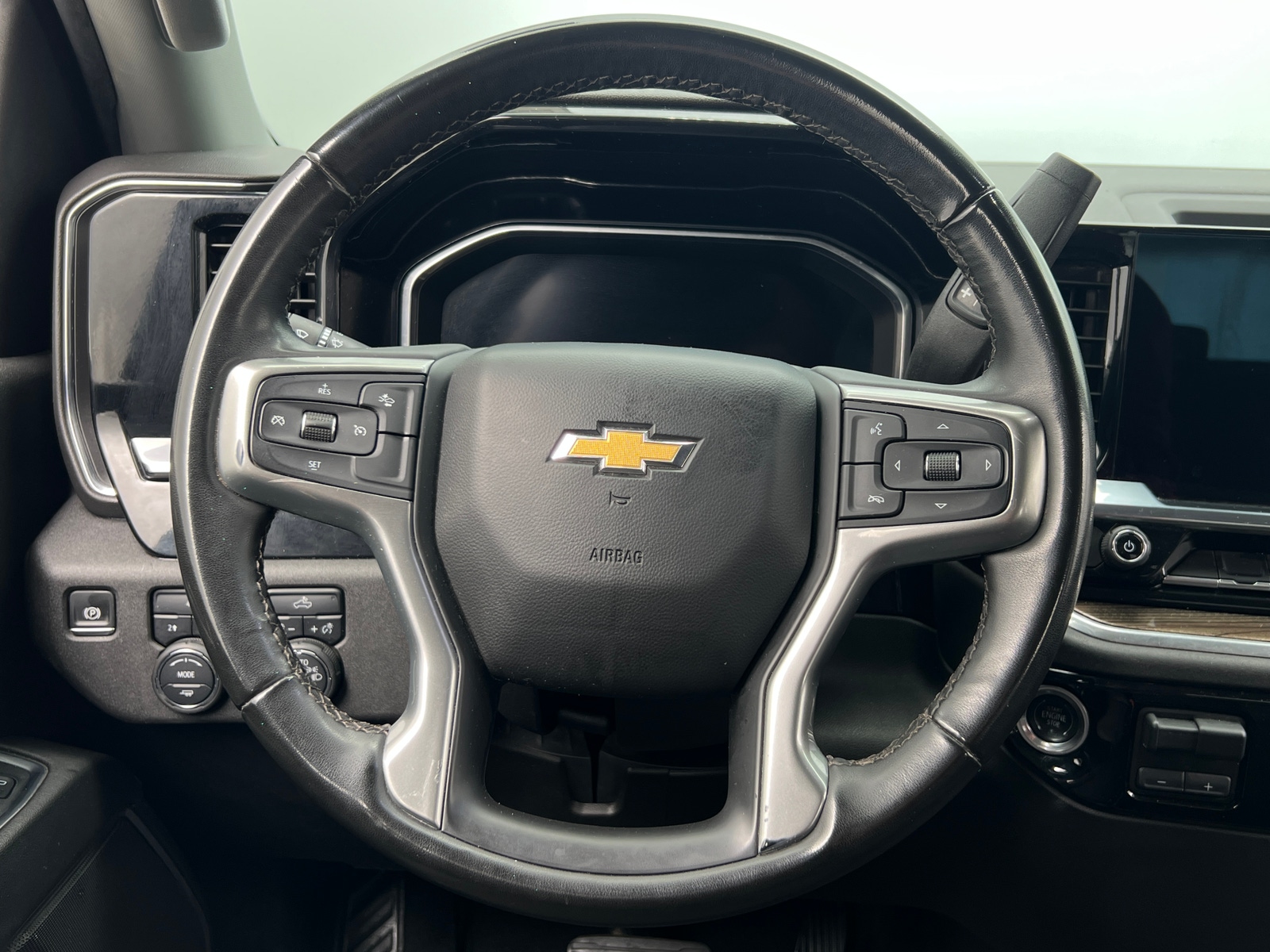 Thumbnail: 2024 Chevrolet Silverado 2500 - 5