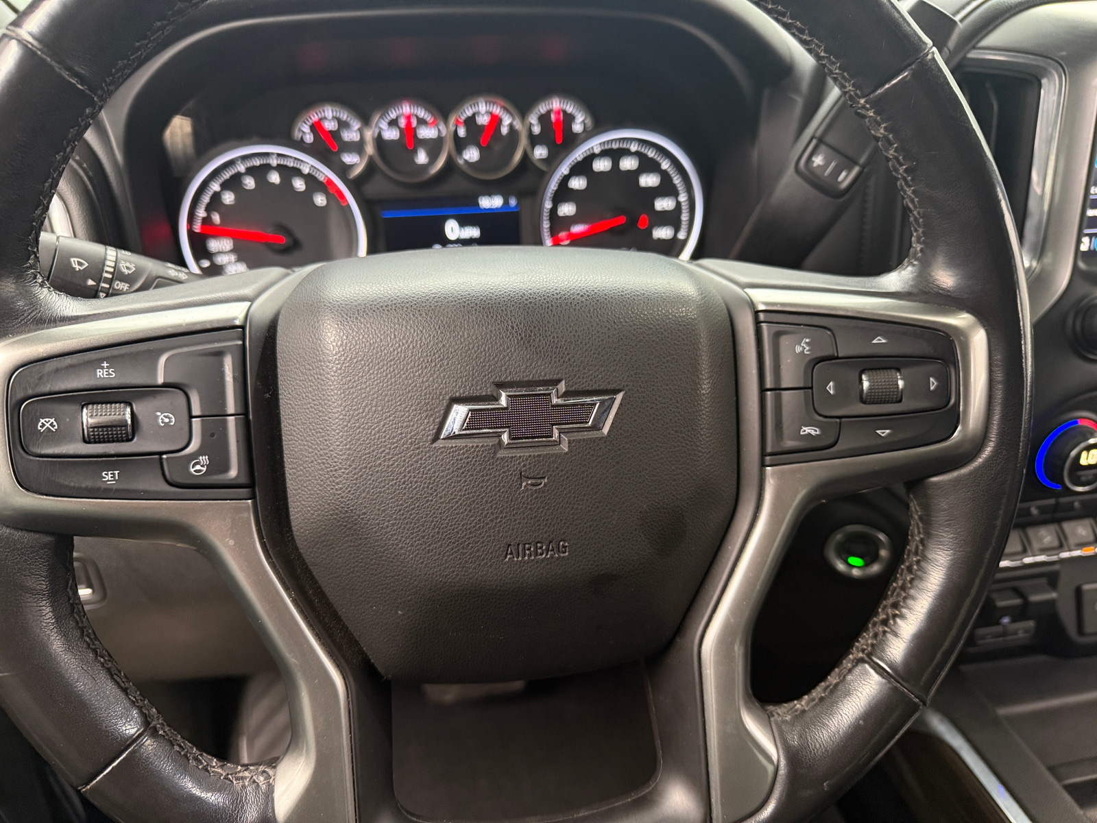 Thumbnail: 2019 Chevrolet Silverado 1500 - 5