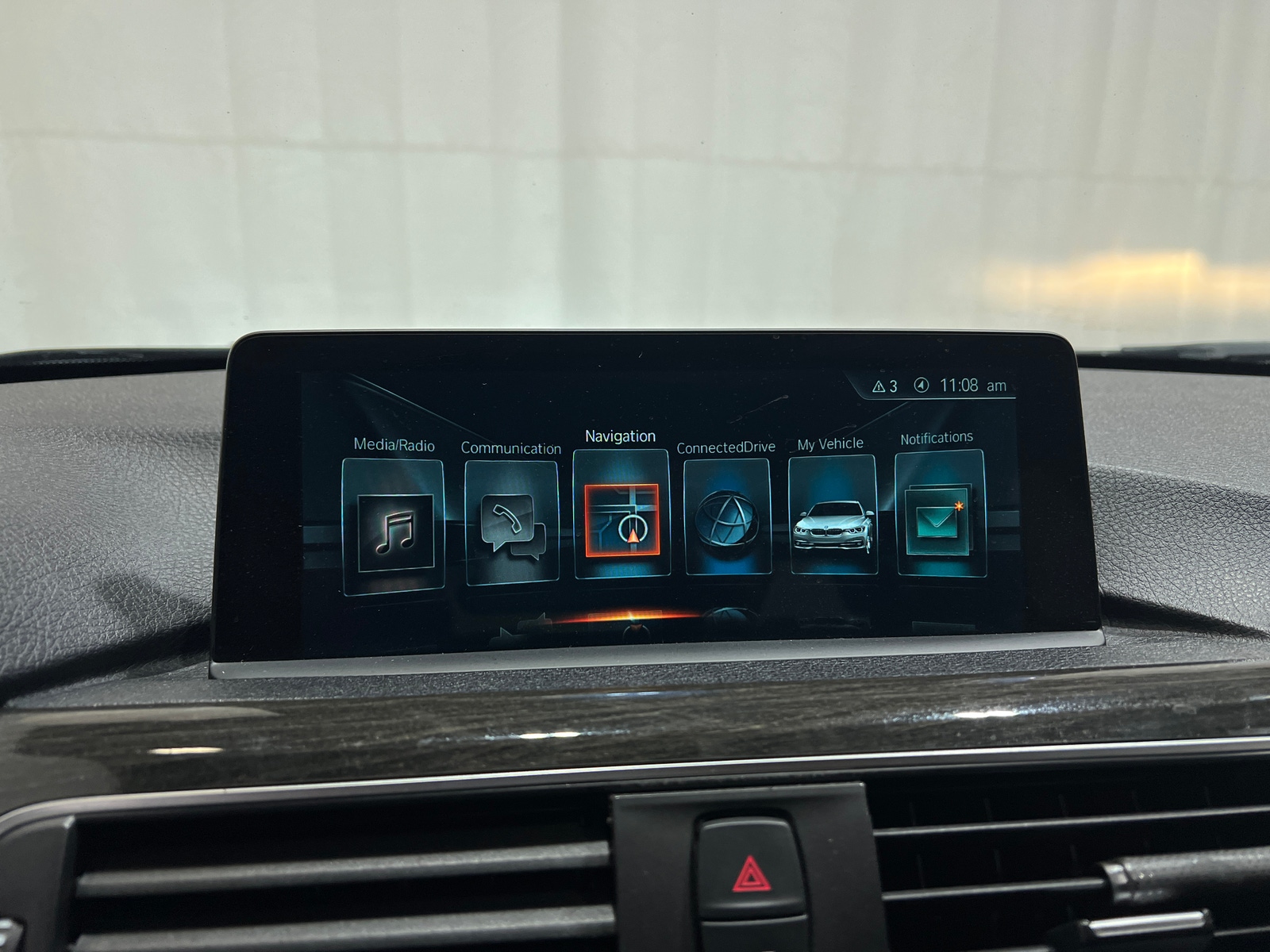 Thumbnail: 2017 BMW 3 Series - 3