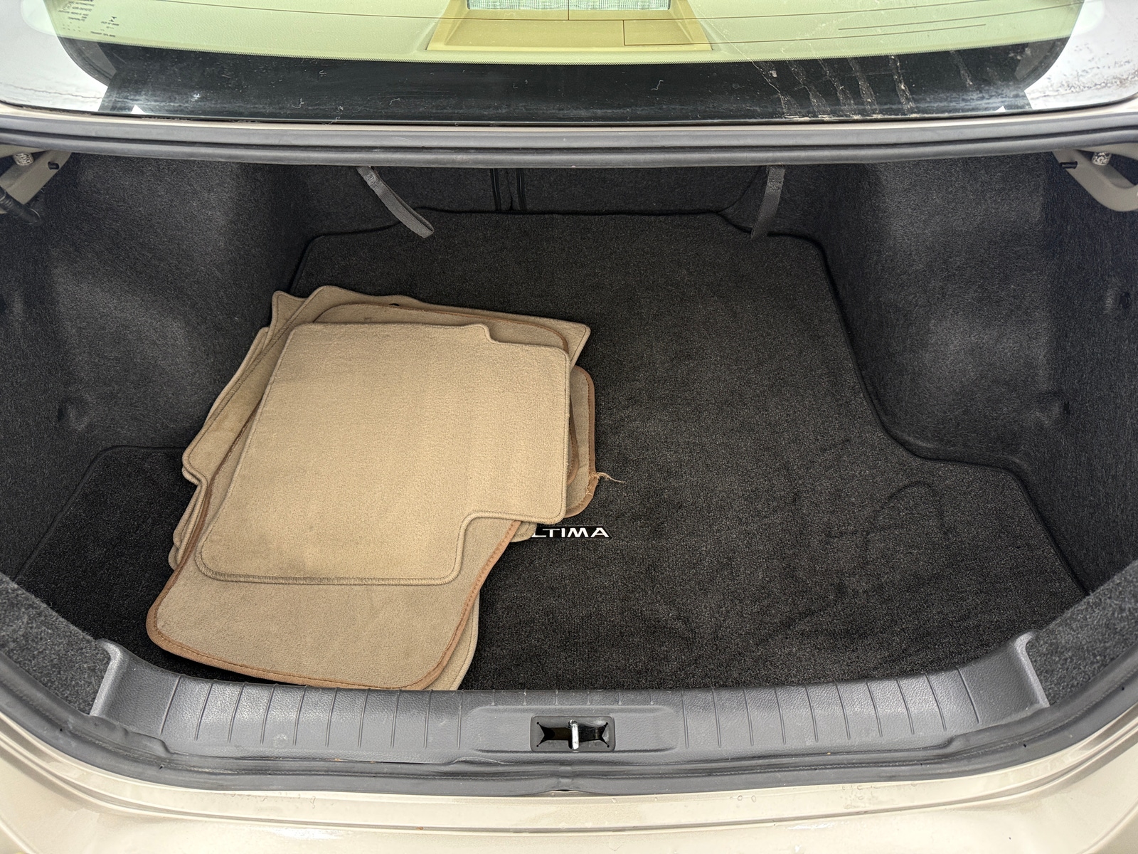 Thumbnail: 2013 Nissan Altima - 7