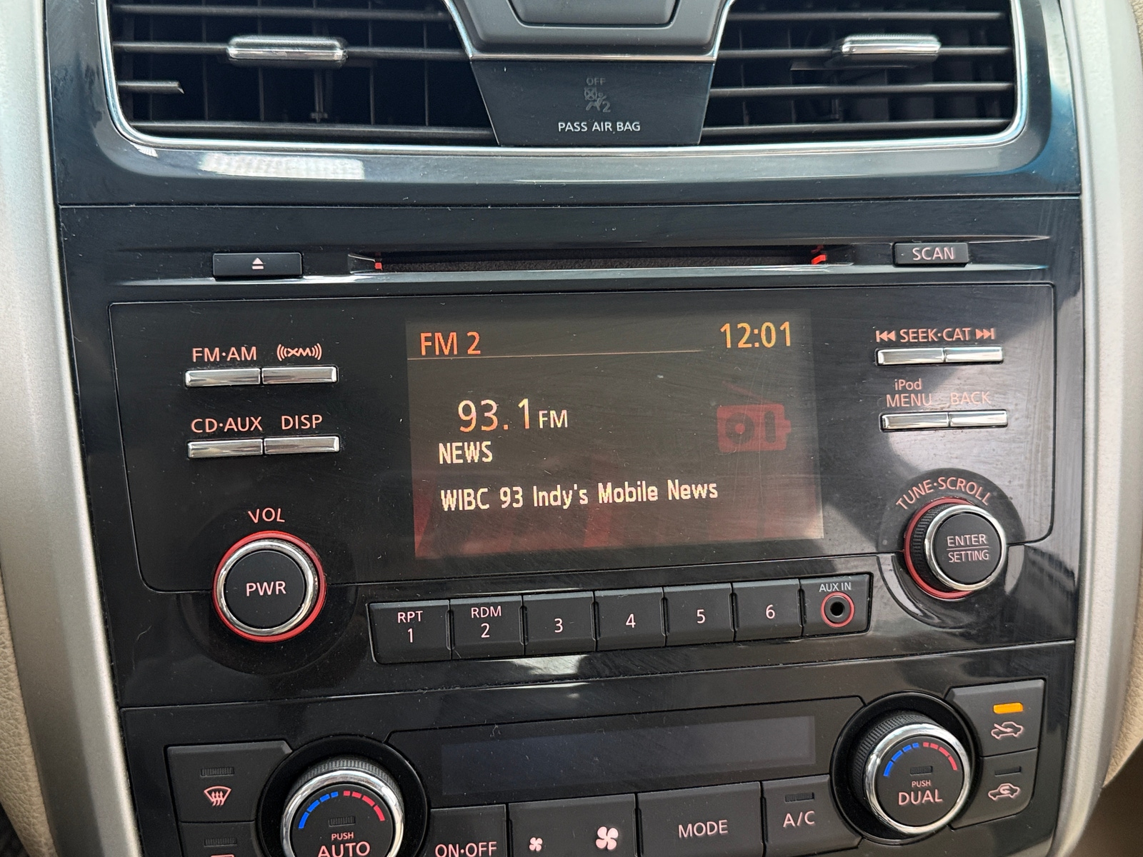 Thumbnail: 2013 Nissan Altima - 4