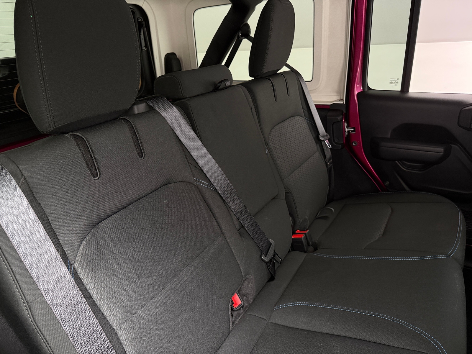 Thumbnail: 2022 Jeep Wrangler - 6