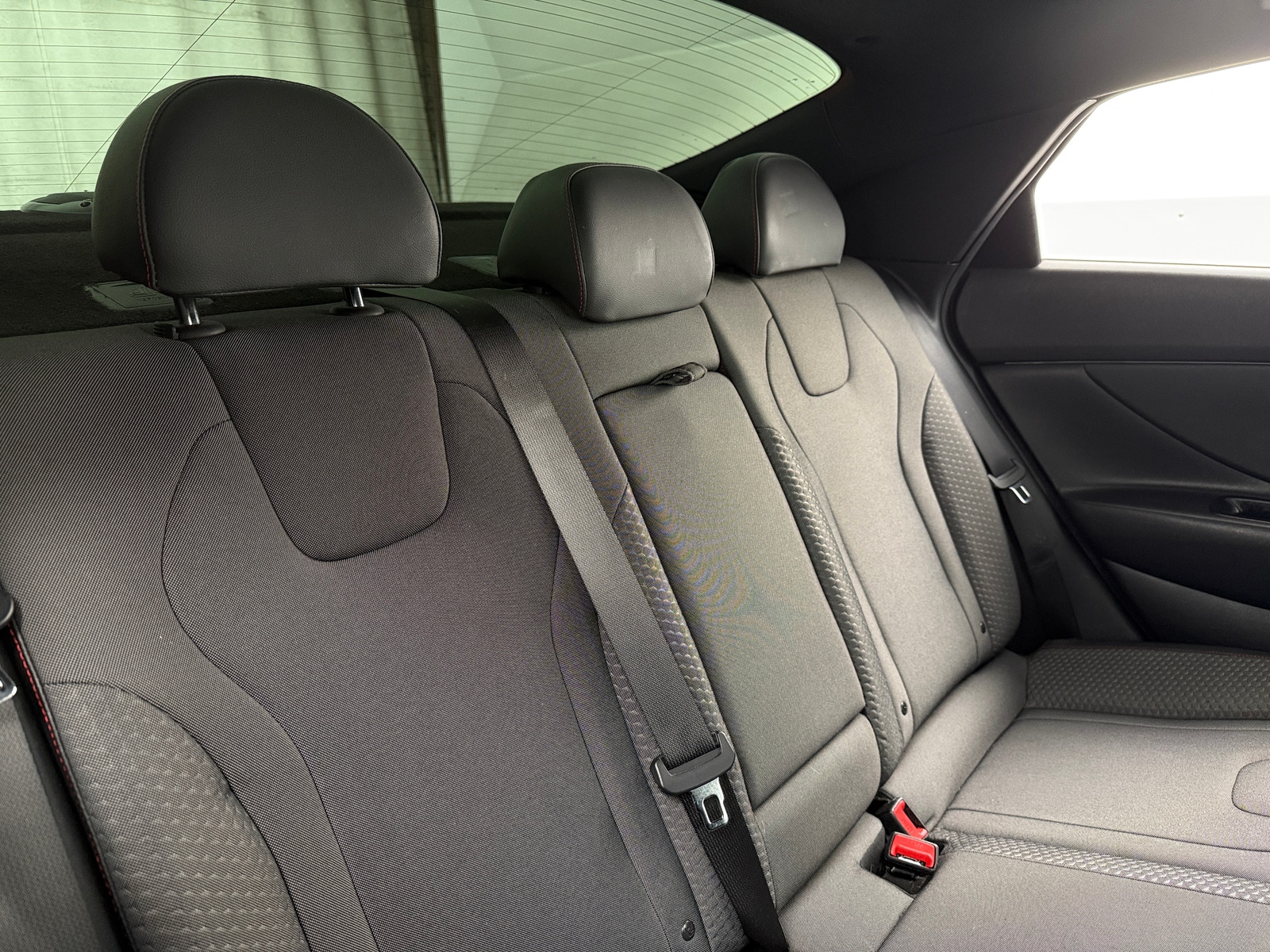 Thumbnail: 2022 Hyundai Elantra - 5