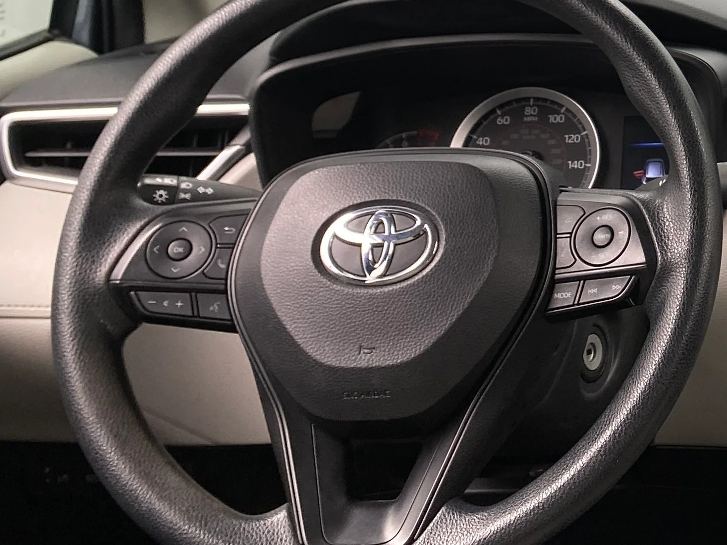 Thumbnail: 2022 Toyota Corolla Cross - 5