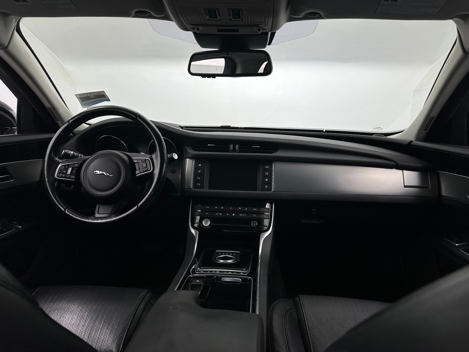 Thumbnail: 2016 Jaguar XF - 2