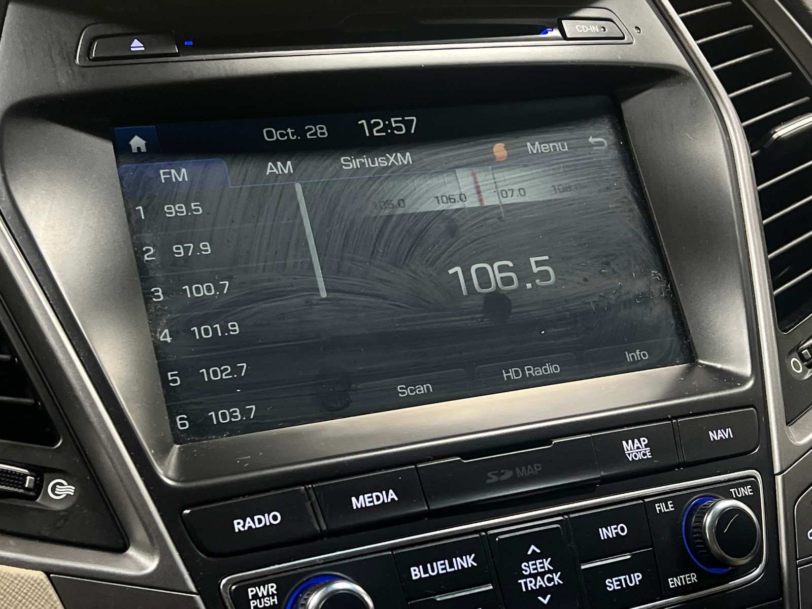 Thumbnail: 2017 Hyundai Santa Fe - 3