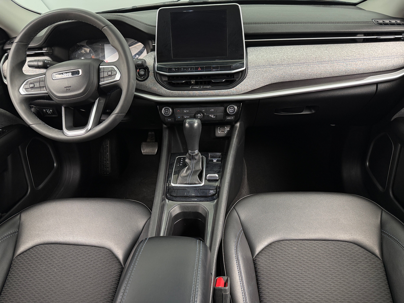 Thumbnail: 2022 Jeep Compass - 3